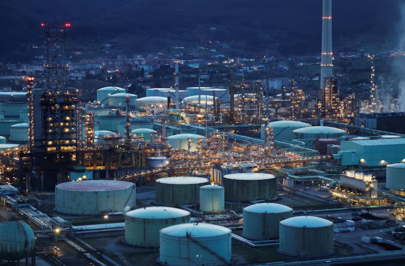 cover Investors turn cautious as Middle East conflict intensifies and G7 talks stall