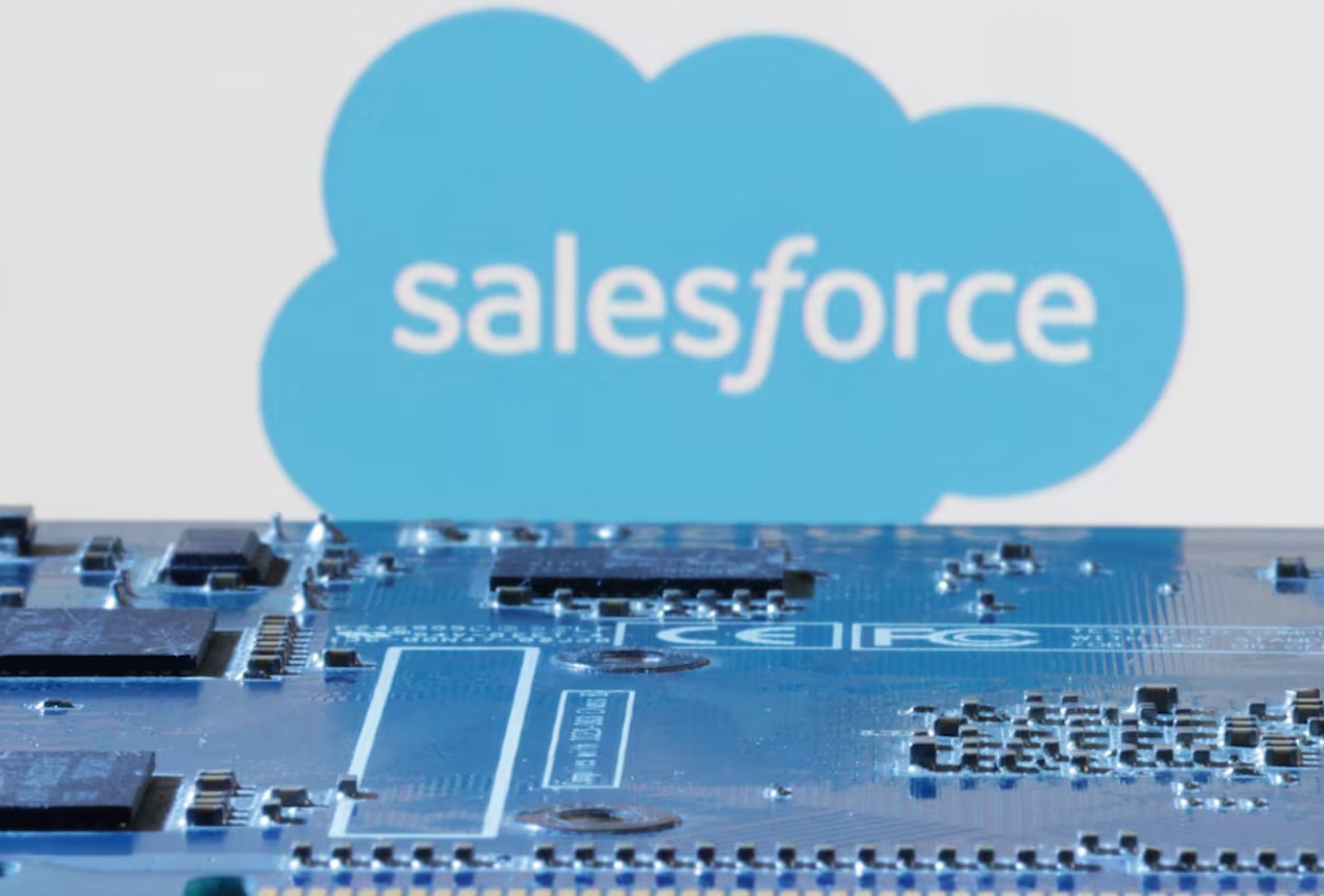 cover Salesforce blocks AI rivals from using Slack data, according to reports