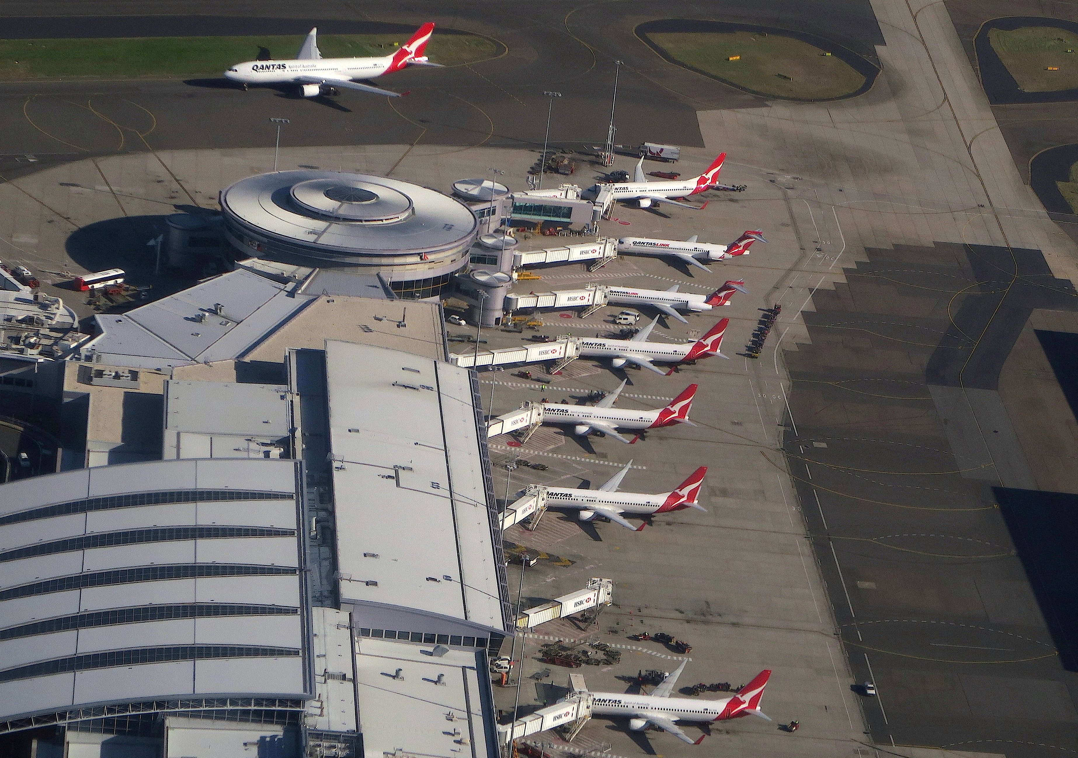 cover Fresh cyberattack hits Qantas as FBI warns of coordinated airline hacks