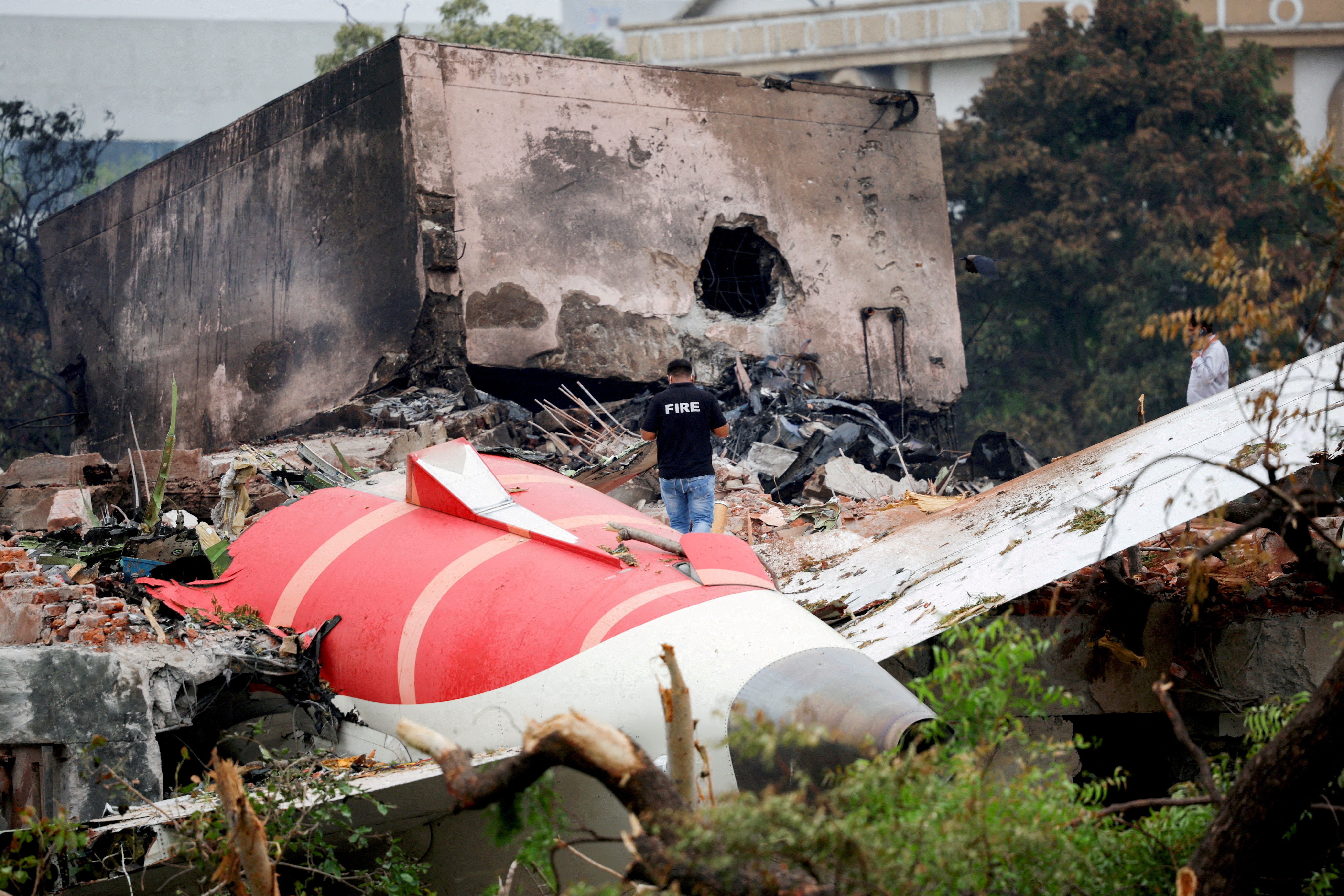 cover Air India crash probe focuses on actions of plane&#8217;s captain