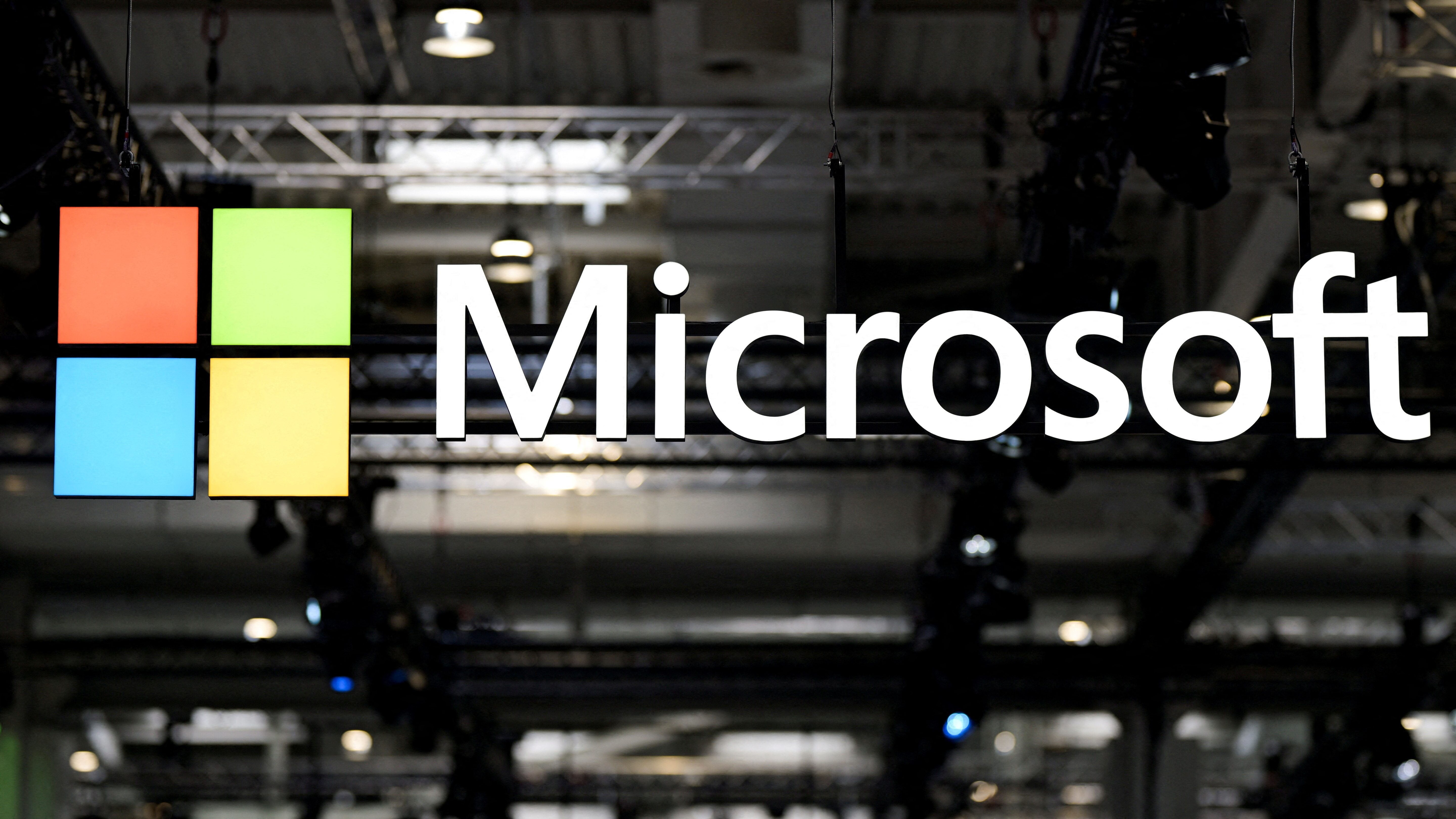 cover Microsoft server hack hit about 100 organisations, researchers say