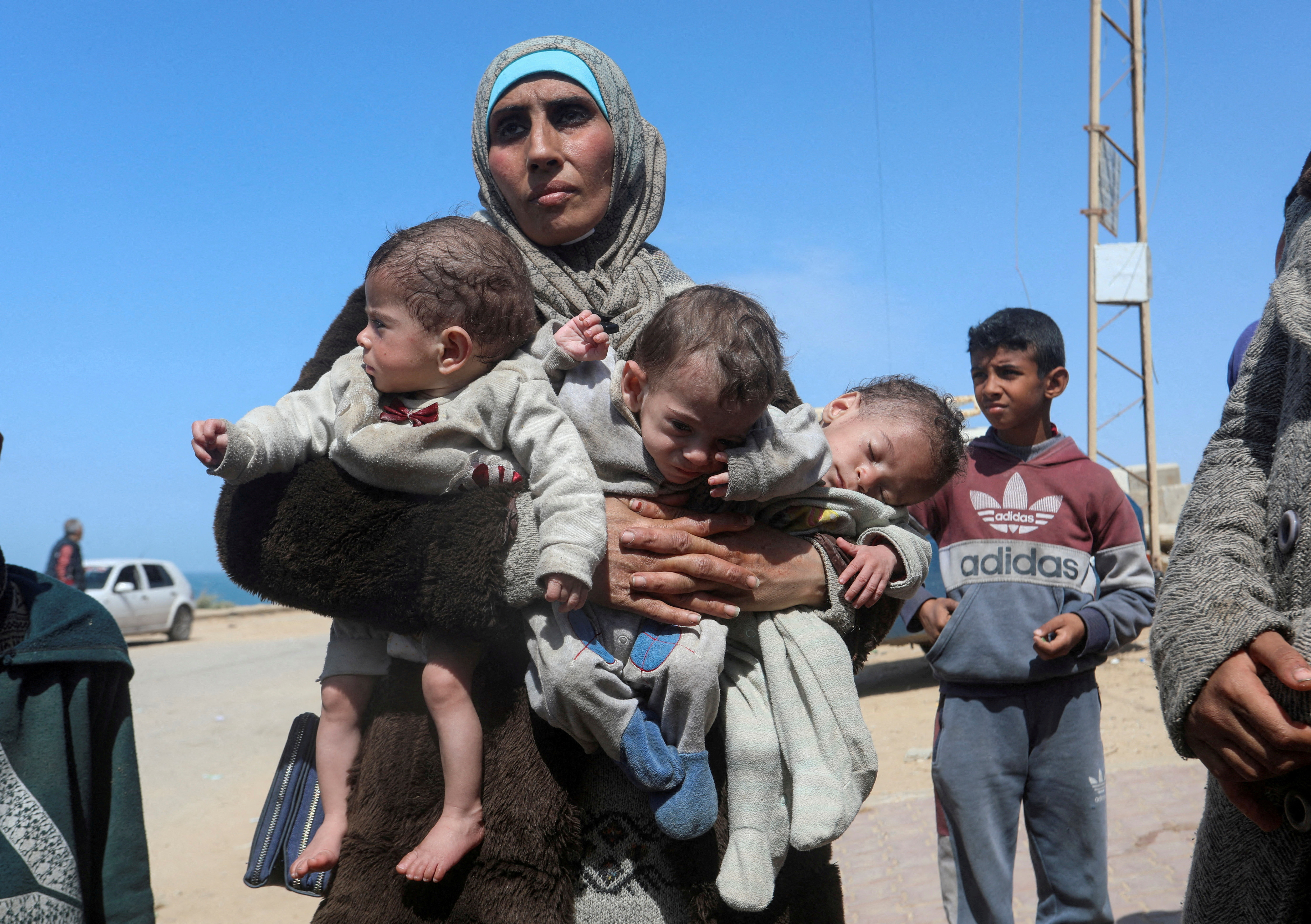 image Israel brings delegation home from Gaza ceasefire talks to discuss Hamas response
