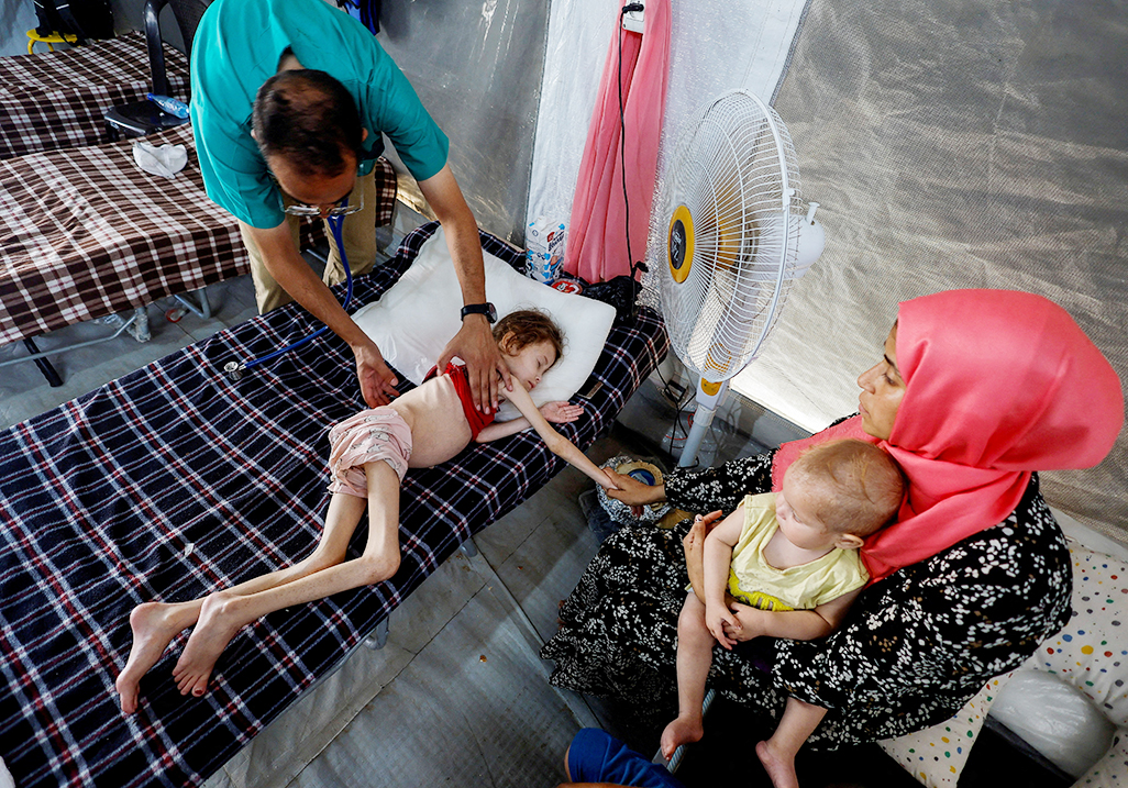 cover Israeli strike kills hungry Gaza family in their sleep