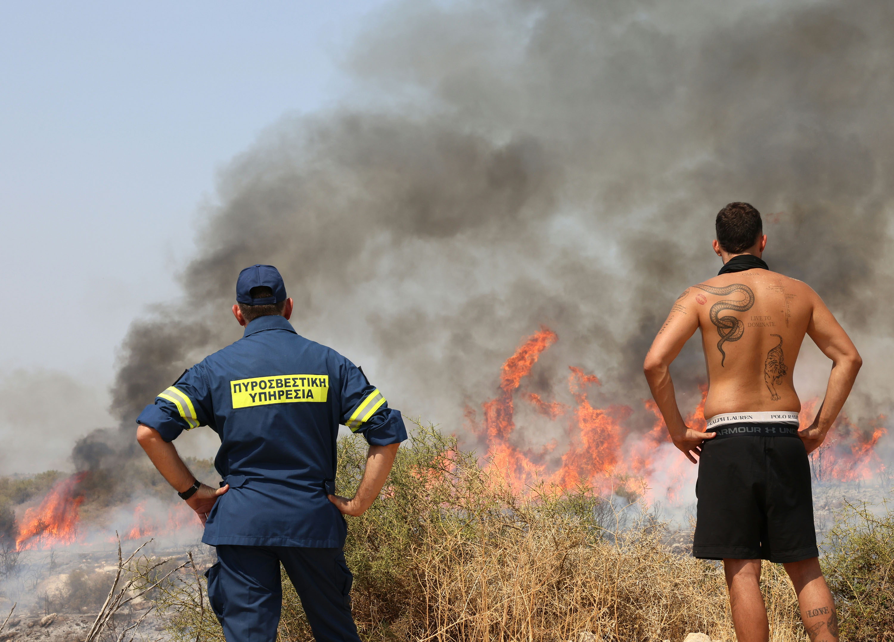 cover Firefighting forces on alert in inferno zone as winds expected to pick up