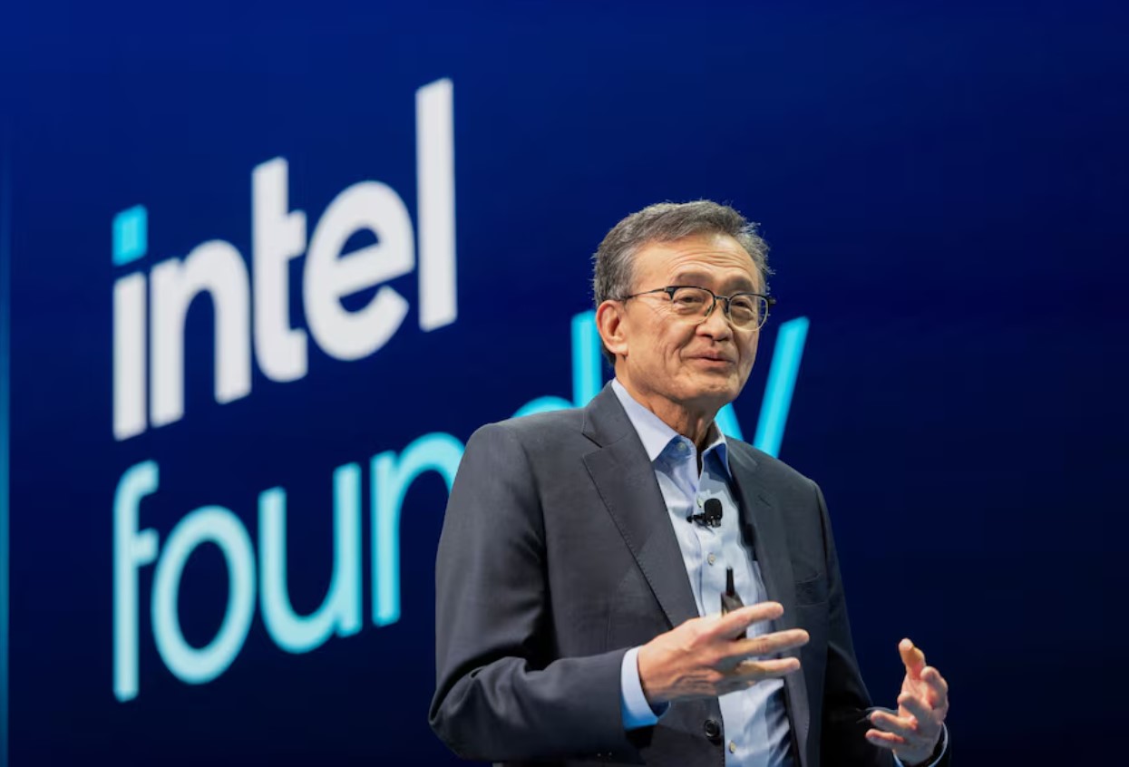 image Intel rethinks chip strategy to lure top customers like Apple
