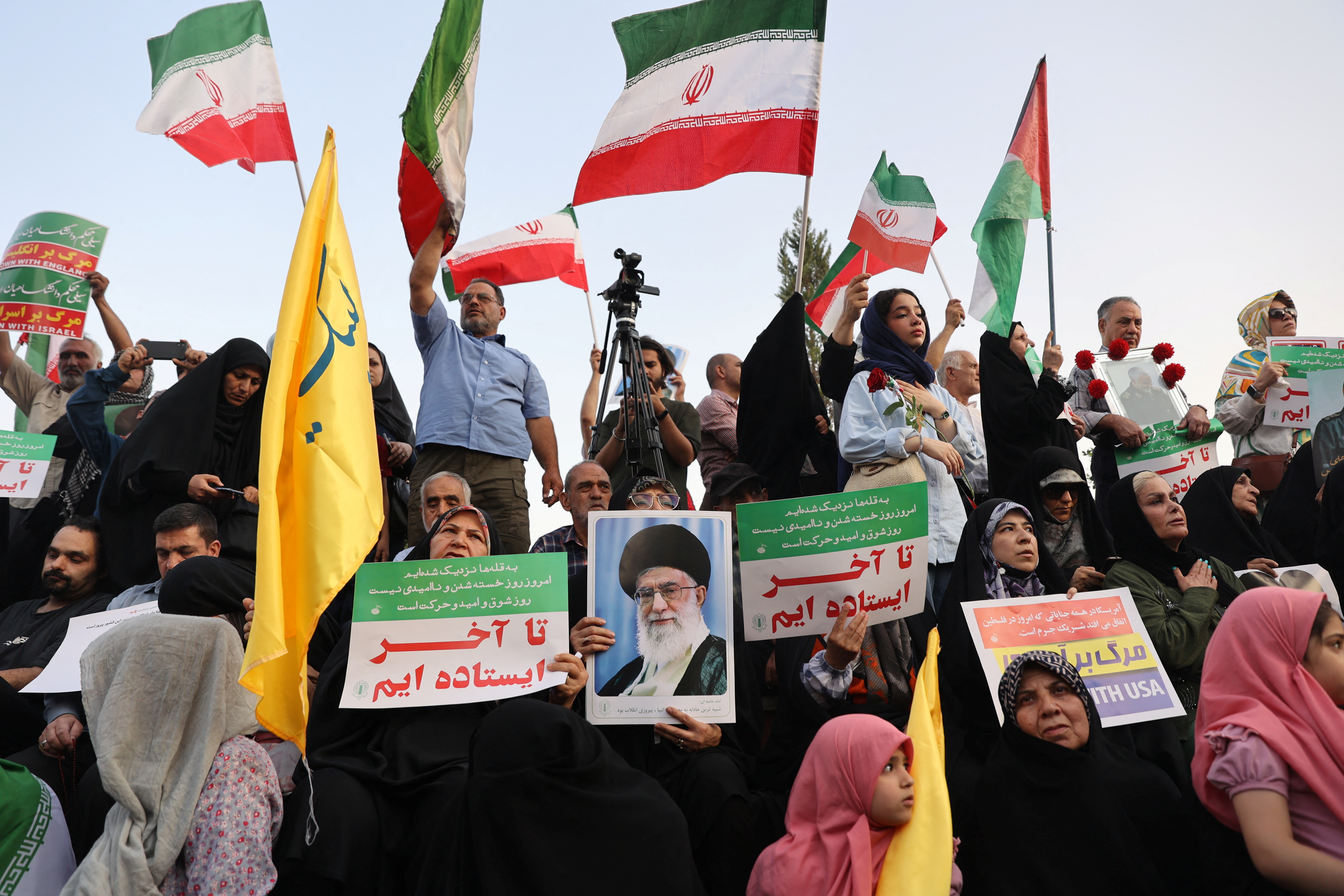 cover Iran could hold nuclear talks with European powers next week, Tasnim reports