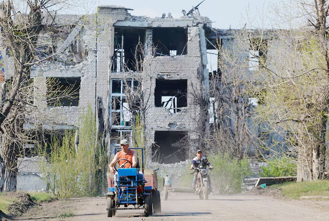 cover Russia takes full control of Ukraine&#8217;s Luhansk region, official says