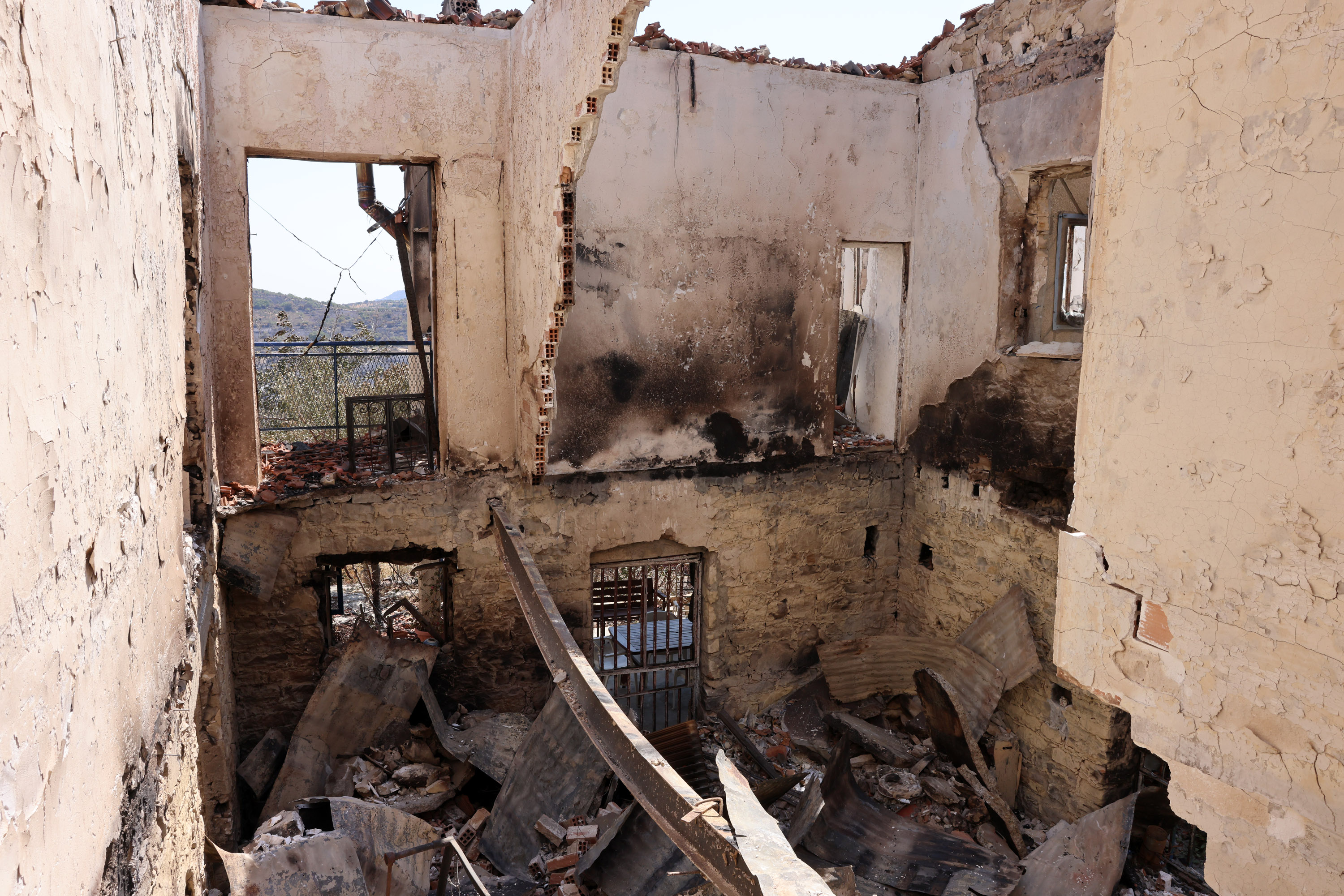 cover Limassol wildfire ‘did not start by chance’, Malia mukhtar says