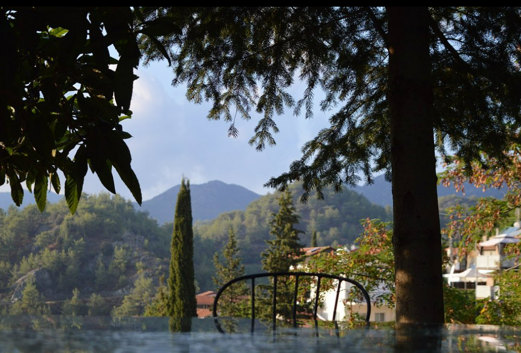cover Mountain winery hosts six sunset music nights