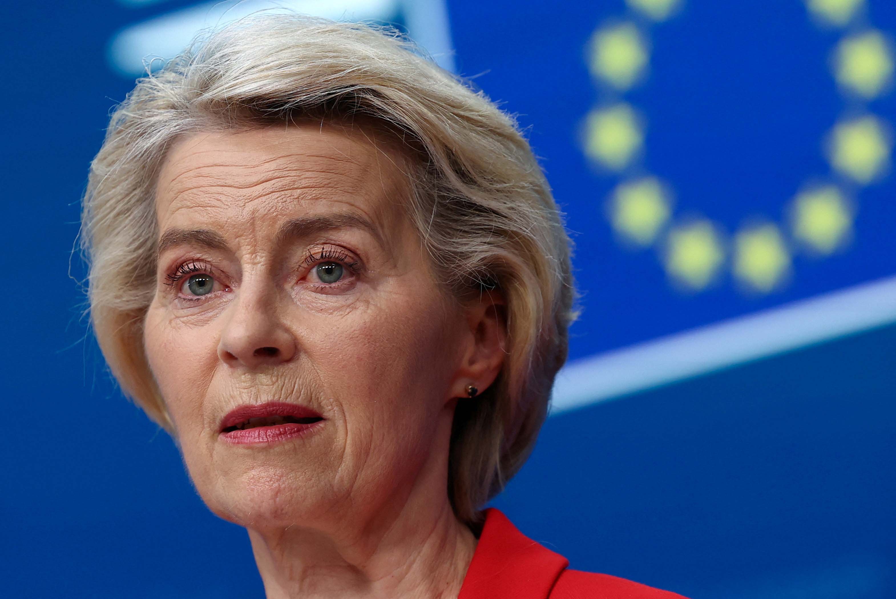 cover EU&#8217;s von der Leyen survives parliament confidence vote