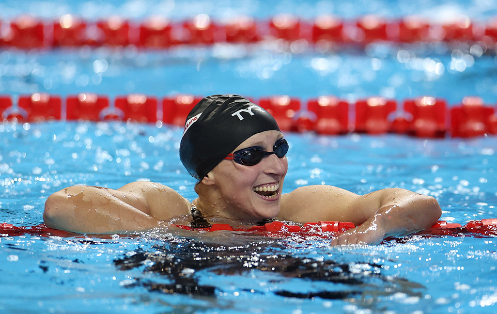 cover Ledecky sees off McIntosh in epic 800 freestyle showdown