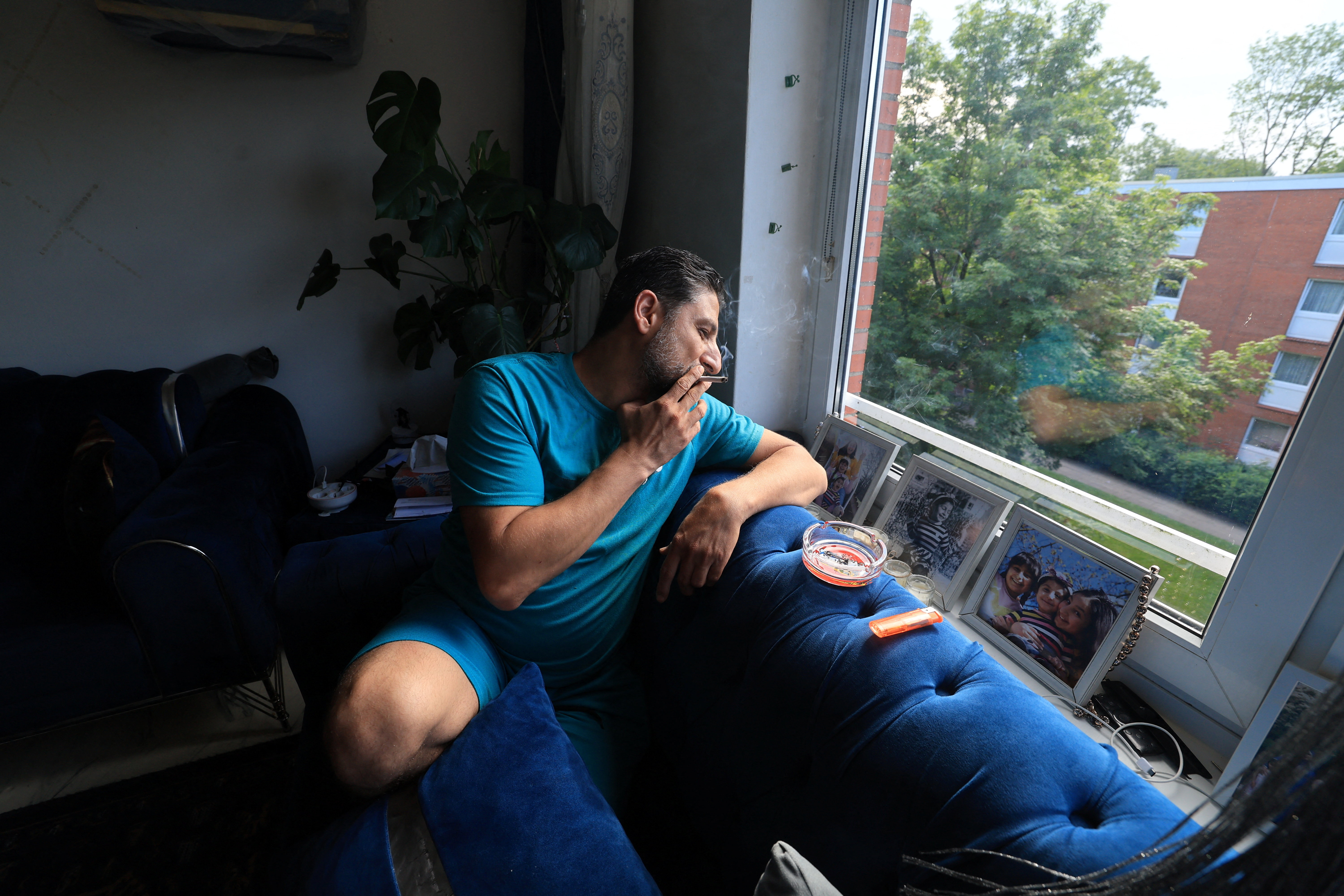 cover A journey to belong: migrants describe ten years in Europe