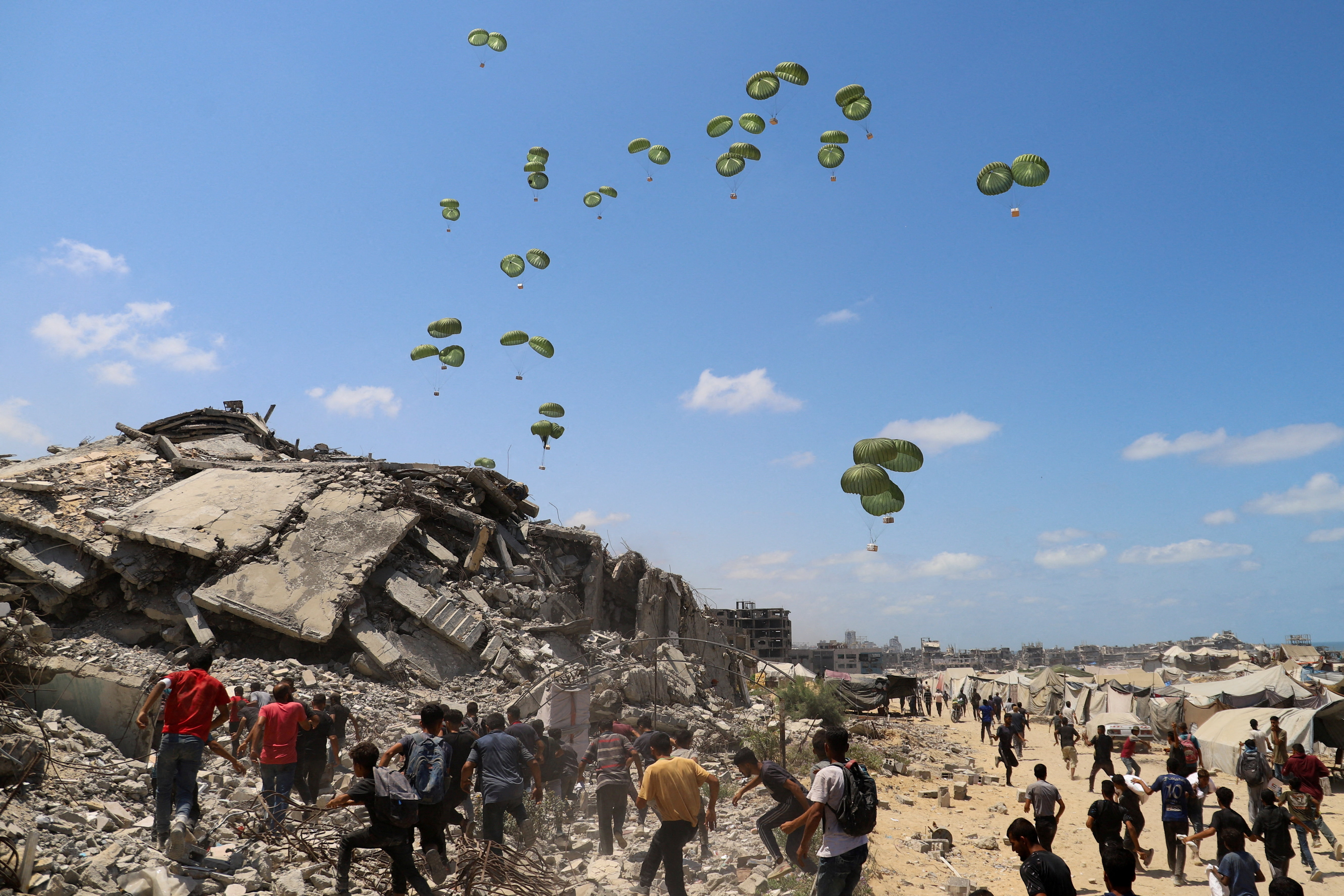 cover Israel&#8217;s Netanyahu to convene security meeting on expanding Gaza war