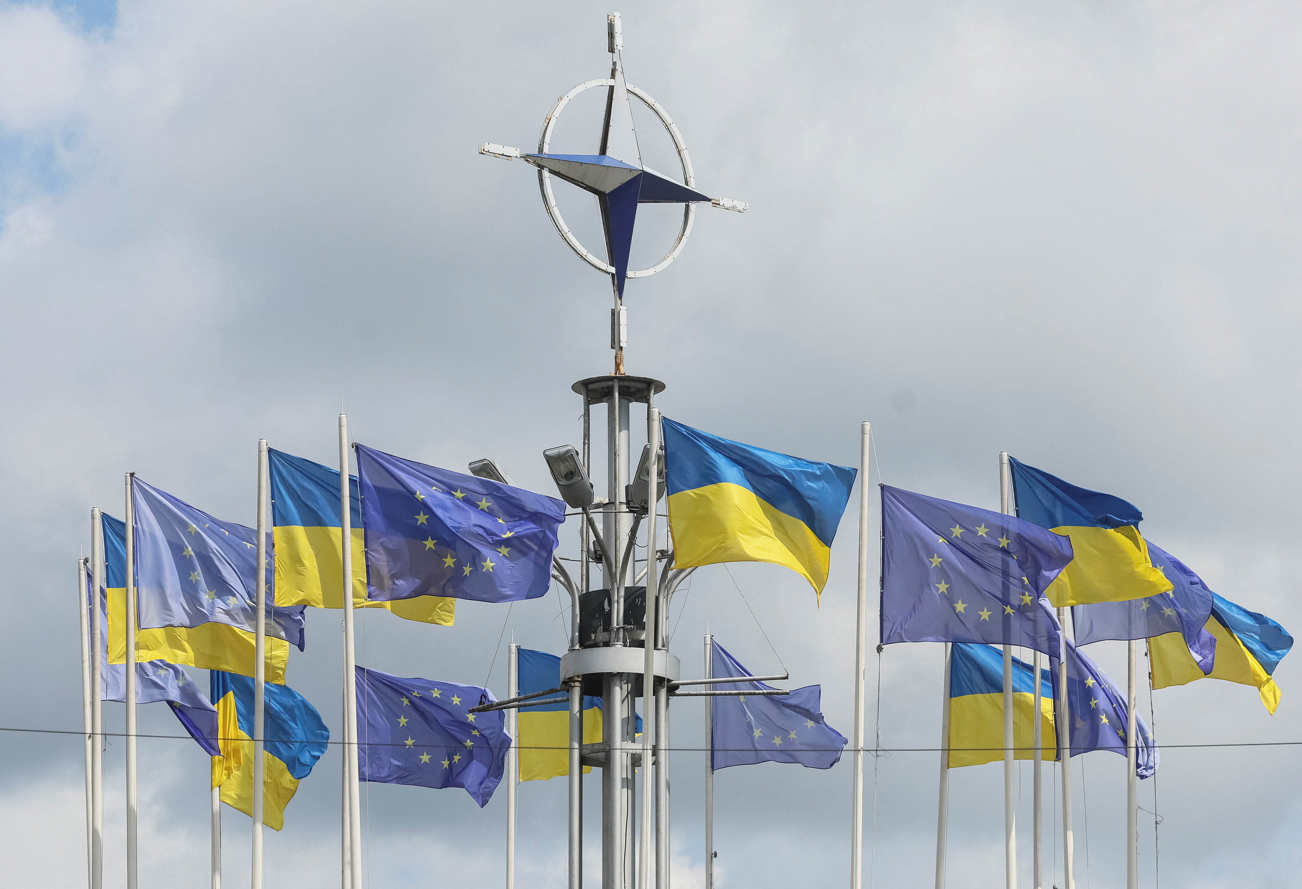 cover Fears grow of ‘unfavorable’ Ukraine peace deal before Trump-Putin talks