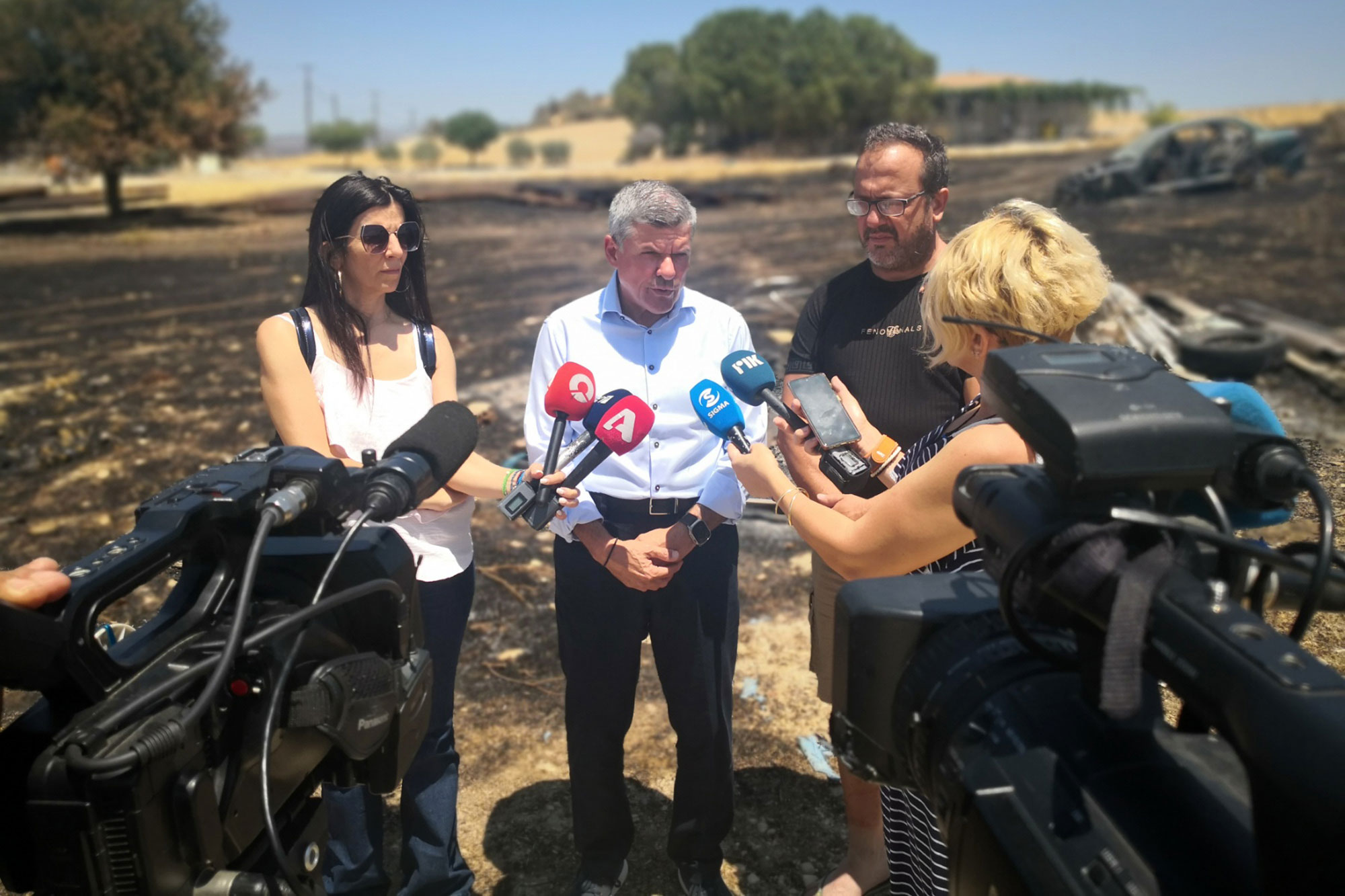 cover Government pledges swift compensation for fire-hit businesses