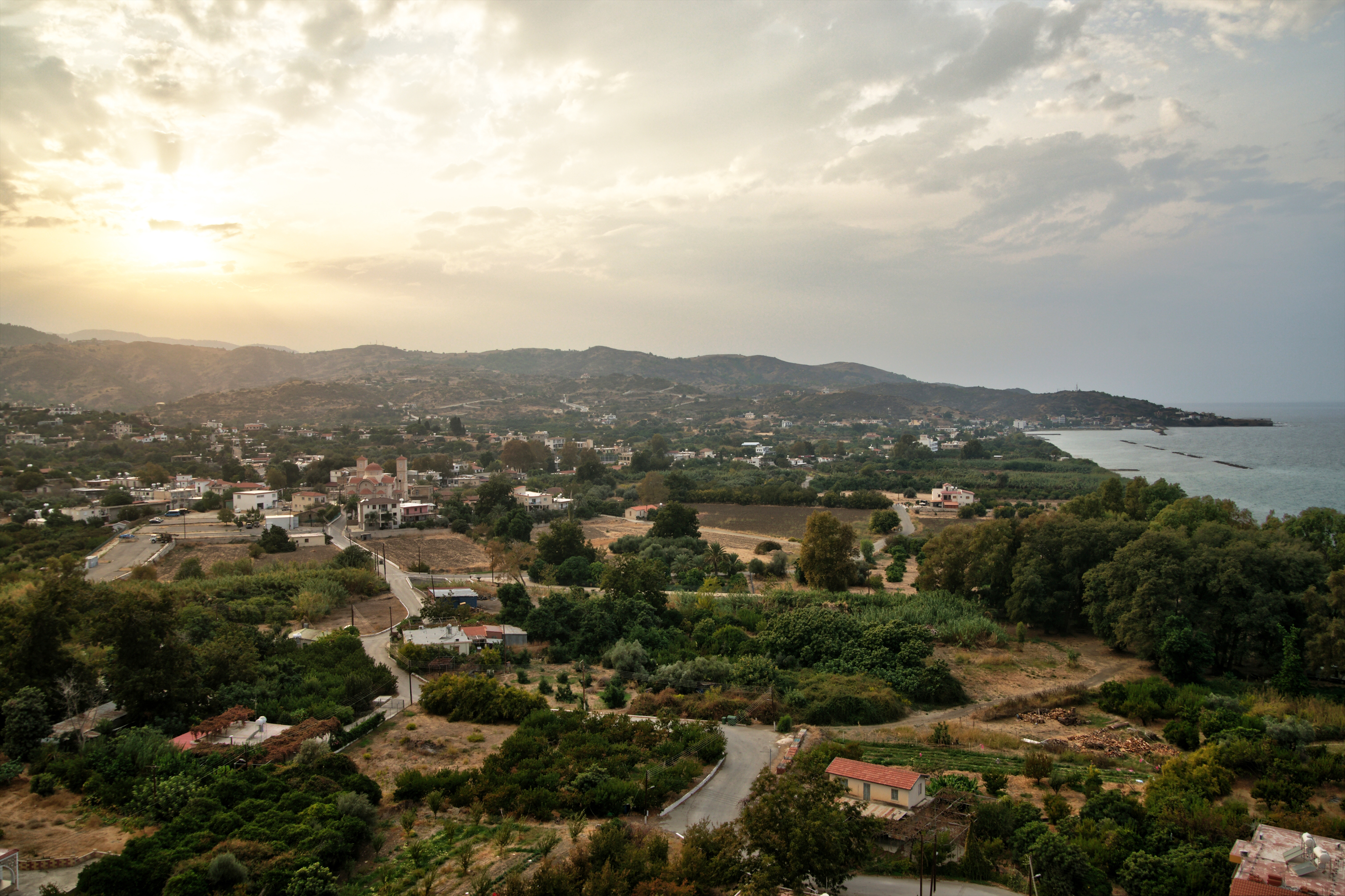 cover €1.3m restoration of historic warehouses in Kato Pyrgos