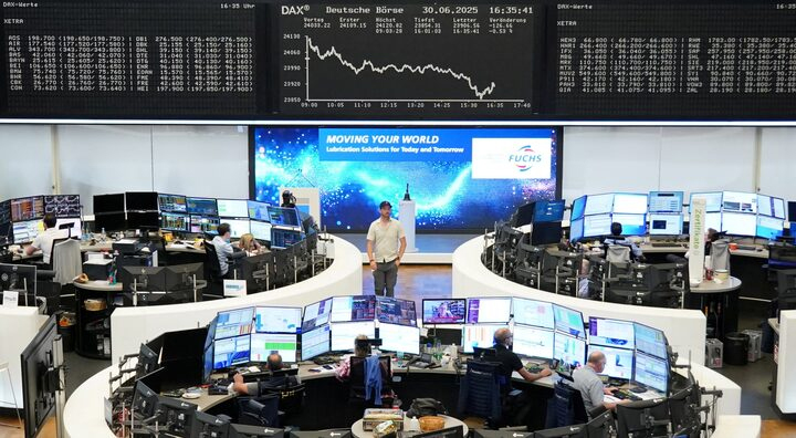 cover Information is key to economic decision-making