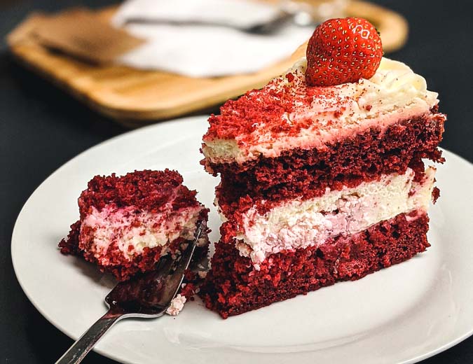 cover The history of velvet cake