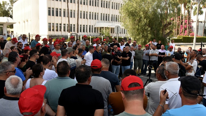 cover North’s cooperative workers’ strike goes on into second week