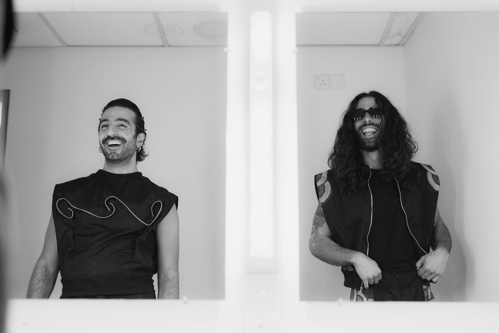 image ILAND: A performance of resistance and coexistence