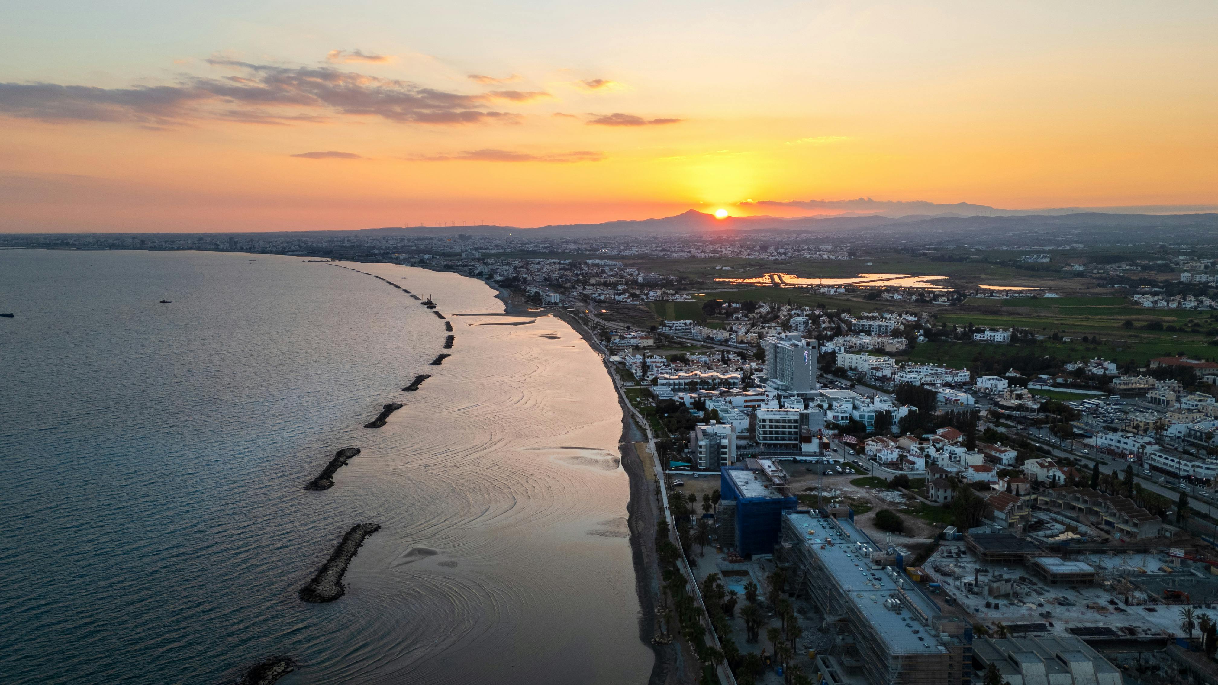 cover Cyprus Business Now: FISC, BoC, shipping, innovation, healthcare