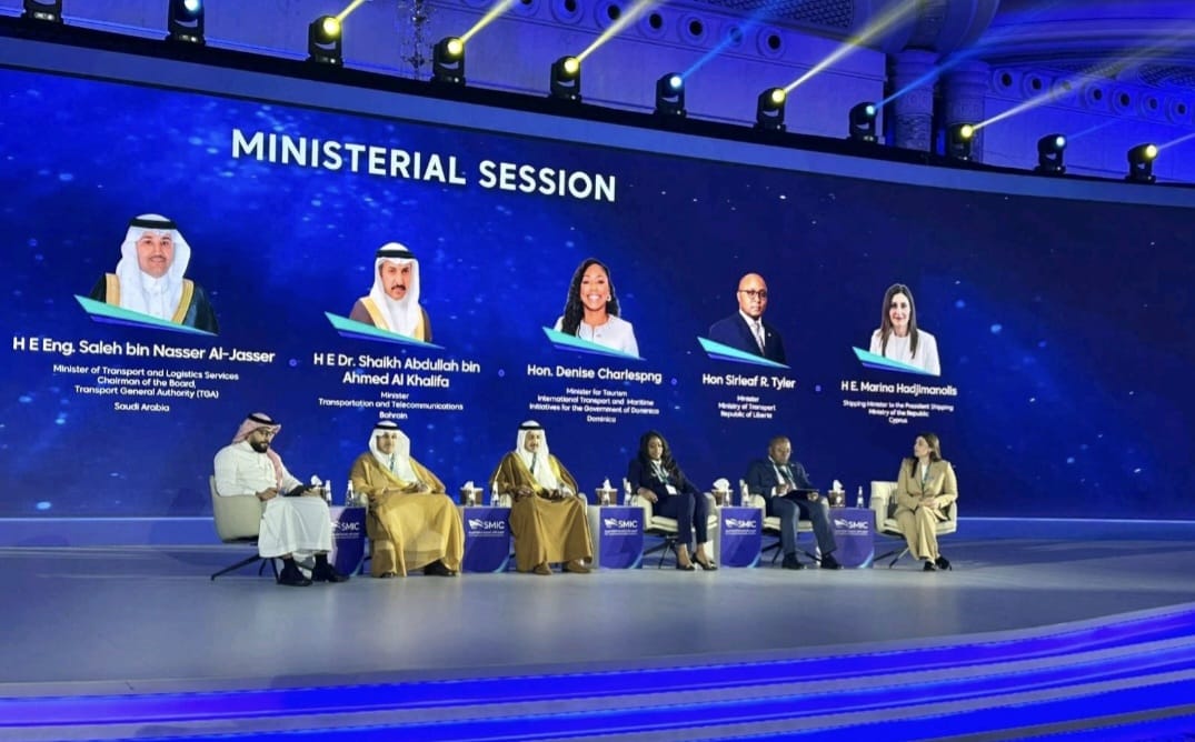 cover Shipping minister urges cooperation and vision for sustainable industry