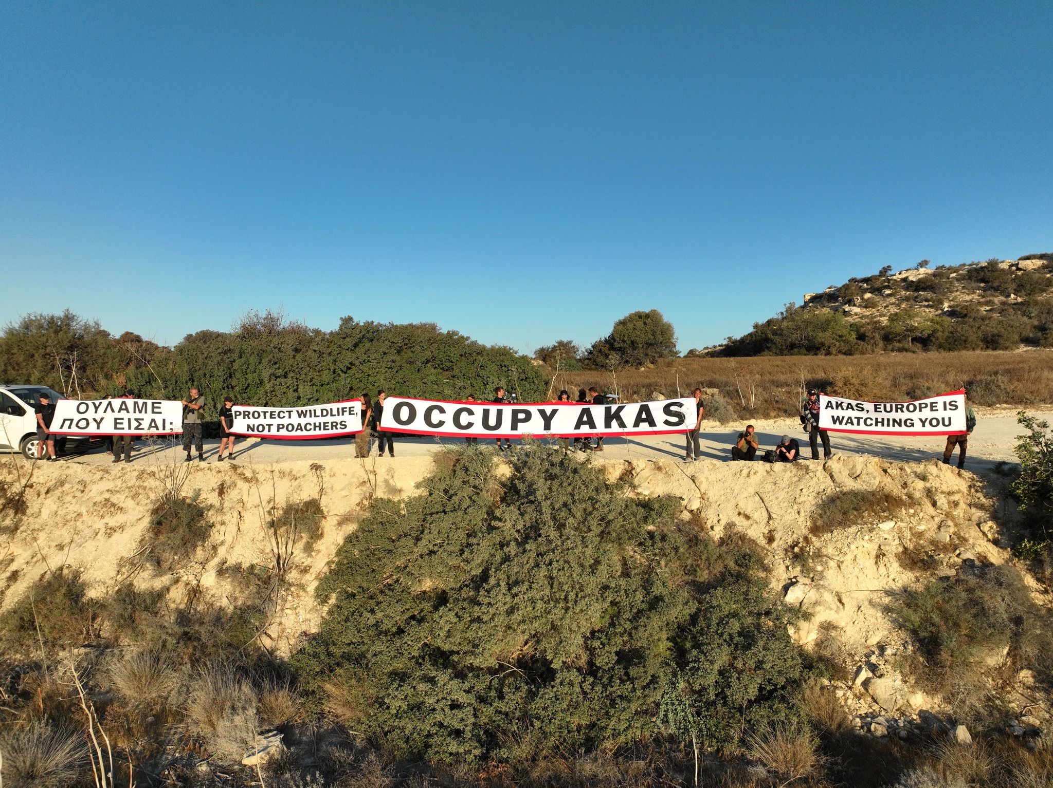 cover CABs says demonstrators attacked by poachers