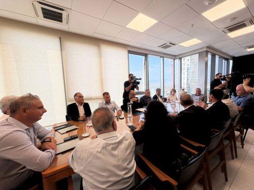 cover General strike to go ahead after crucial meeting fails