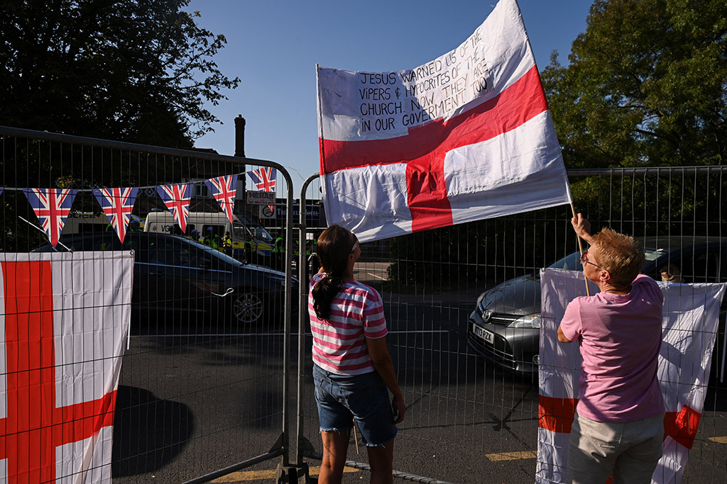 cover When flags and anthems cause a spat