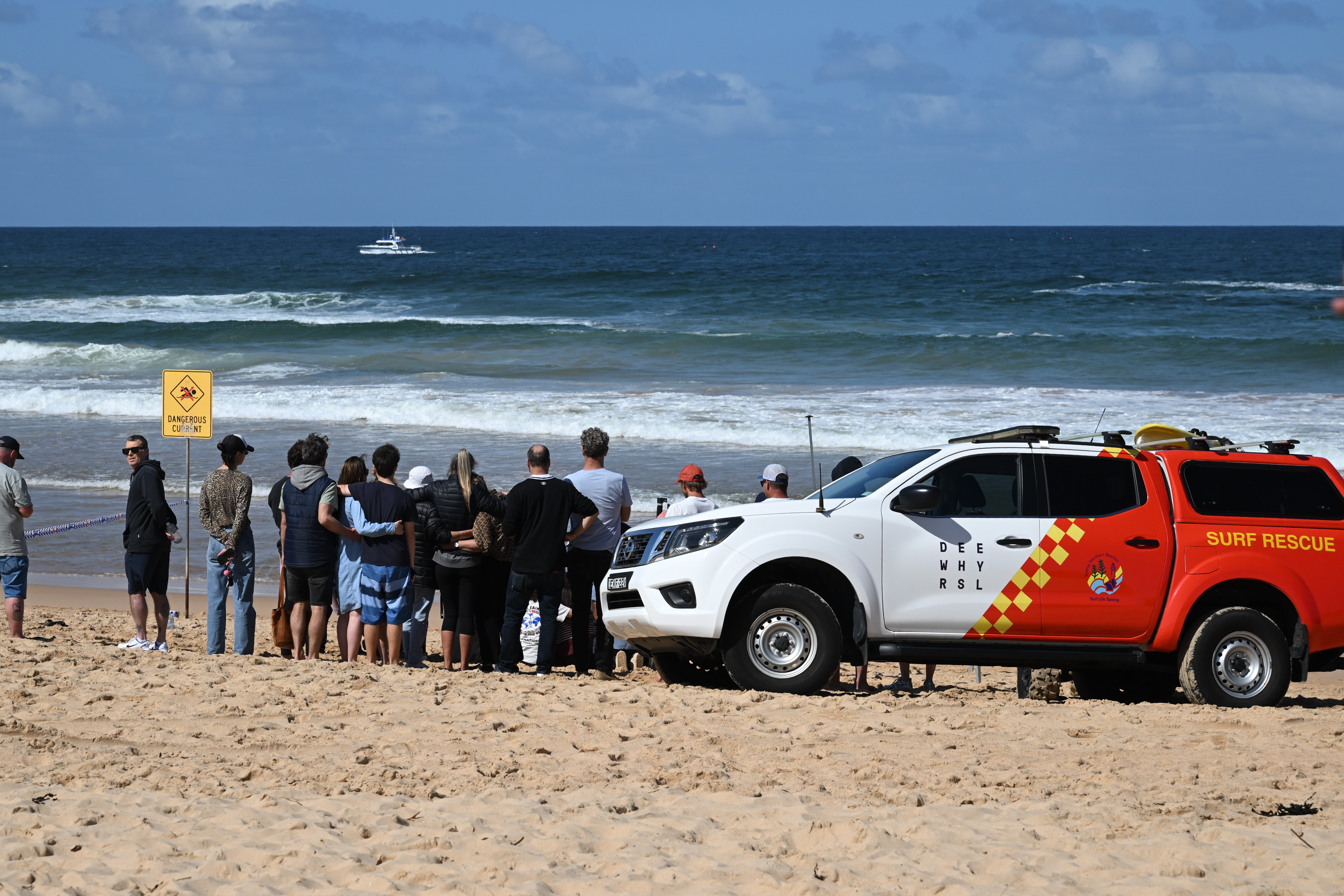 cover Surfer dies after shark bite at Sydney beach