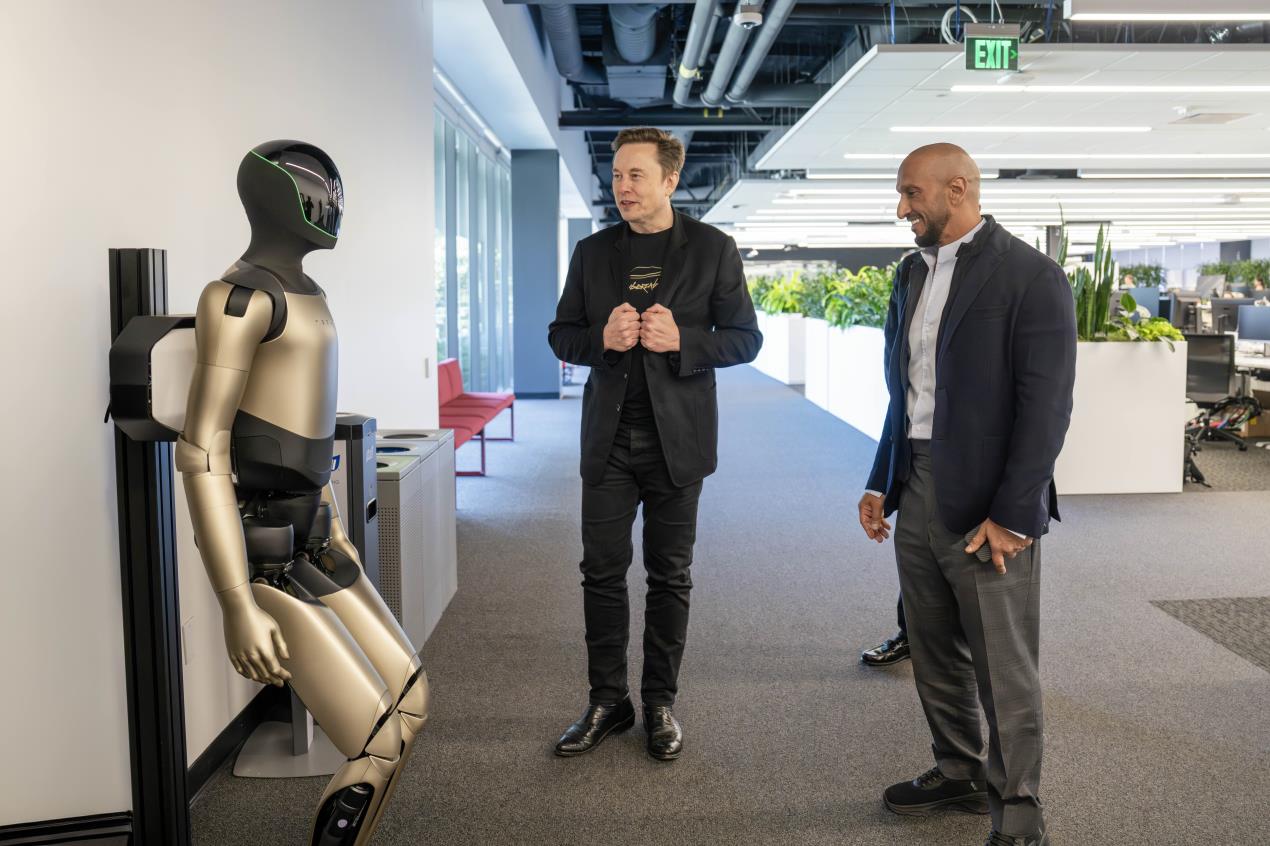 image UAE officials meet Elon Musk to discuss future of tech and media
