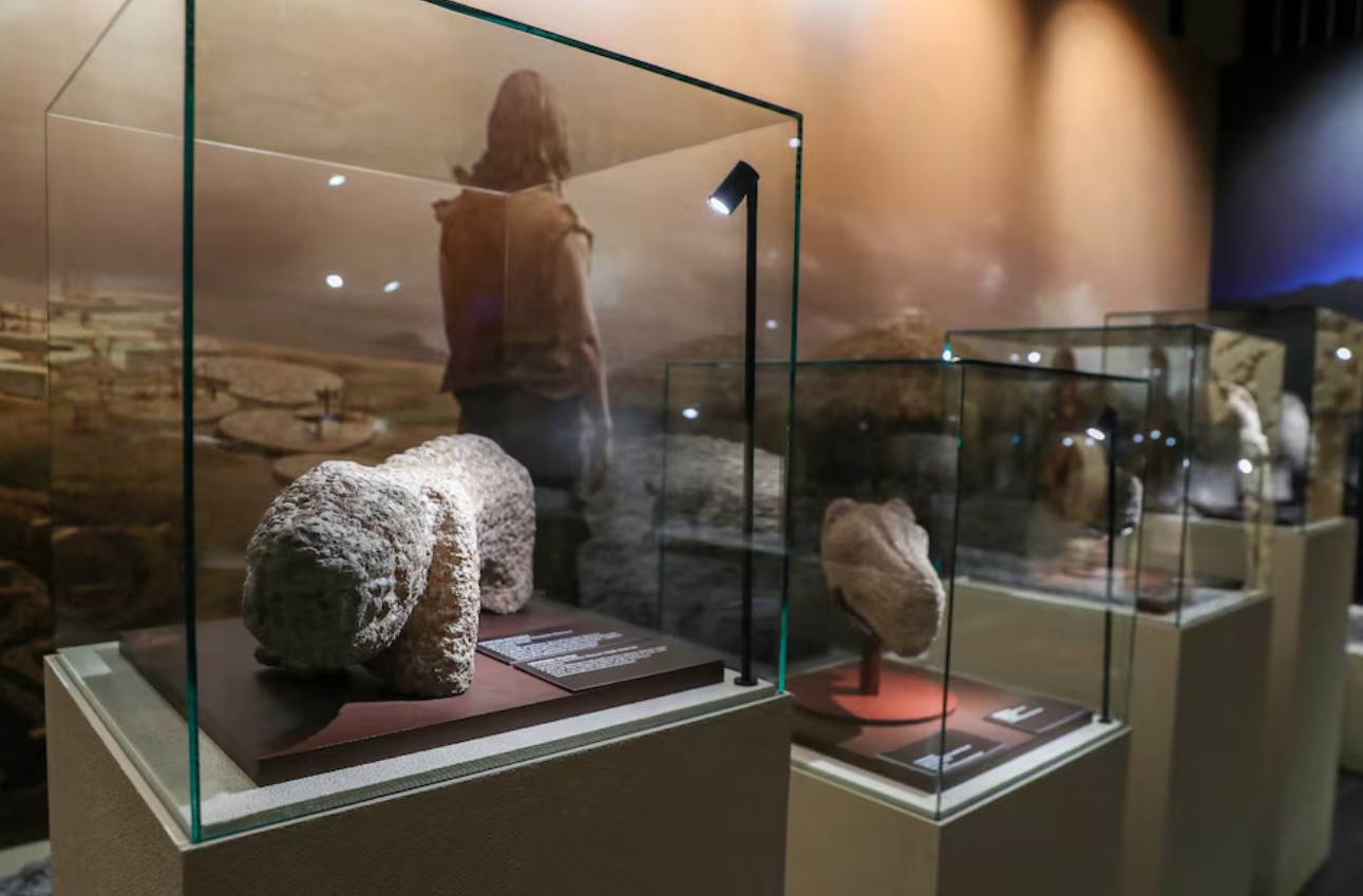 cover Tiny carved animals found in Turkey tell story of prehistoric myth making