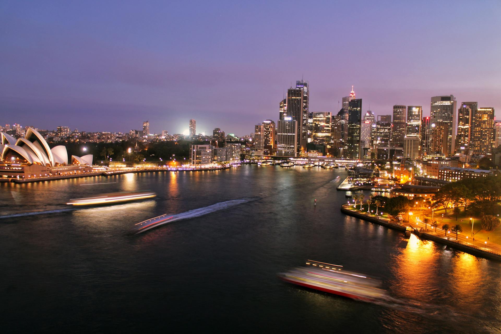 image Australia’s sovereign wealth fund hits A$252bn as it trims US exposure
