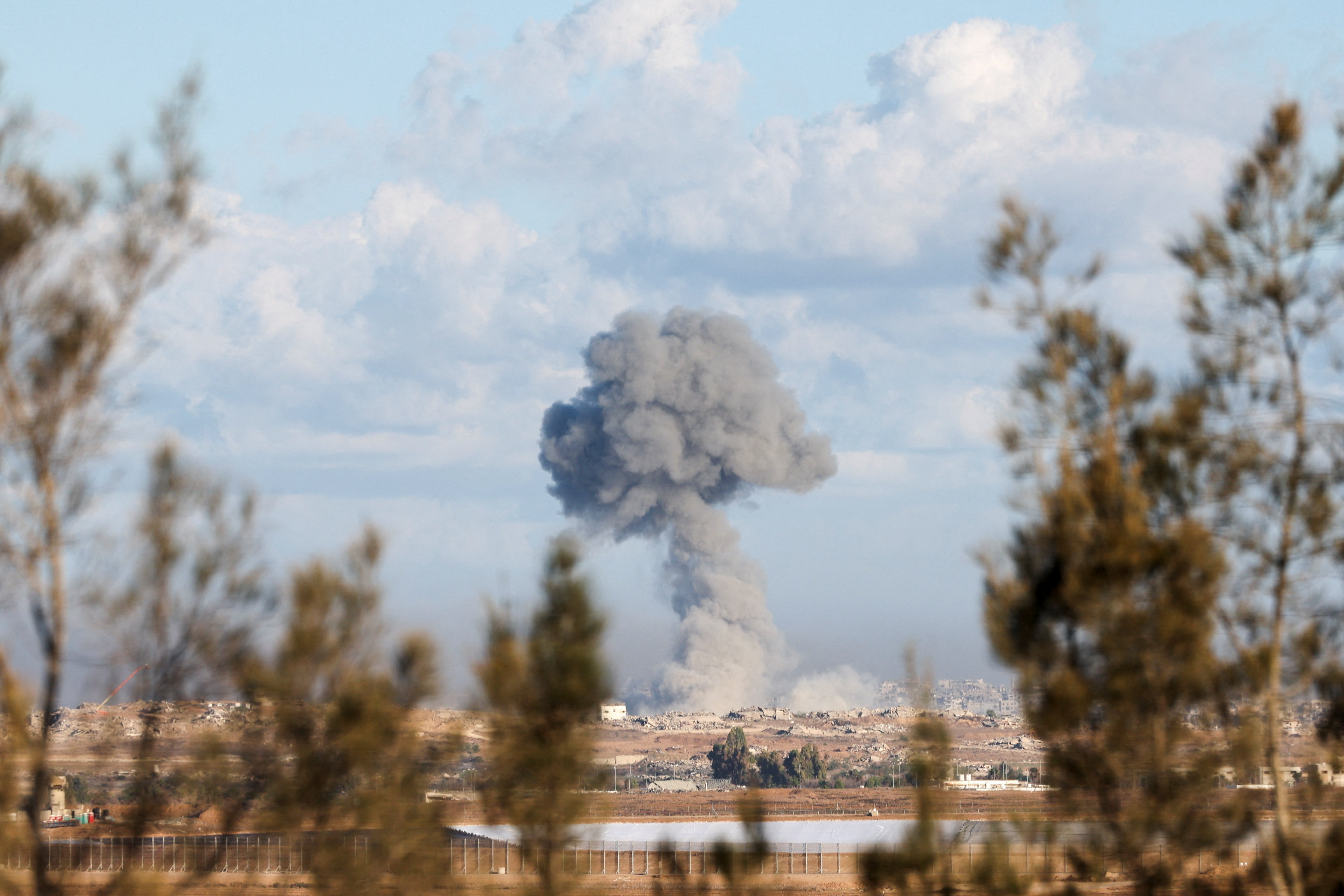 image Gaza talks turn to key sticking points between Israel, Hamas