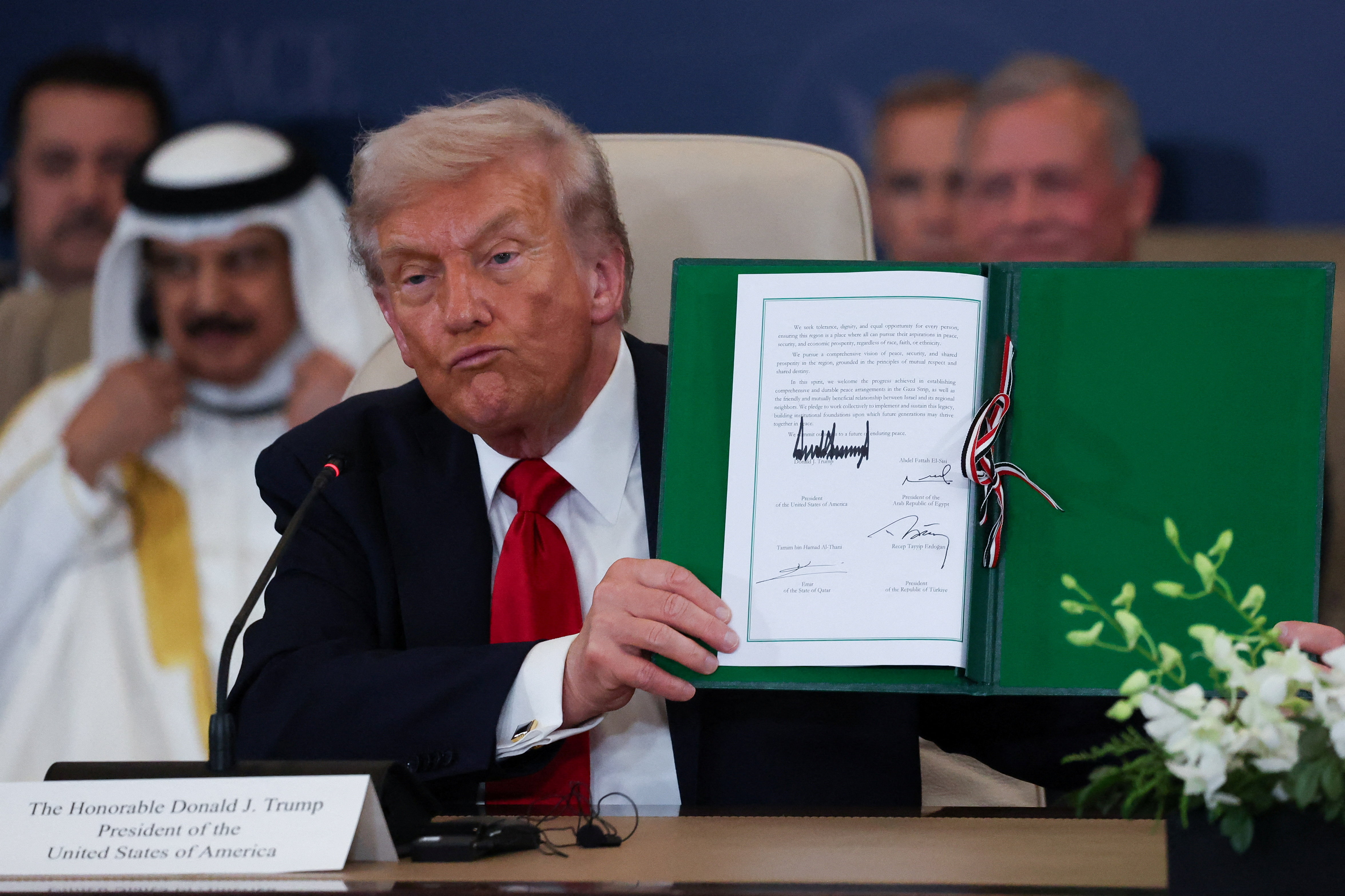 cover Mediators Egypt, Qatar and Turkey sign with Trump document on Gaza ceasefire deal