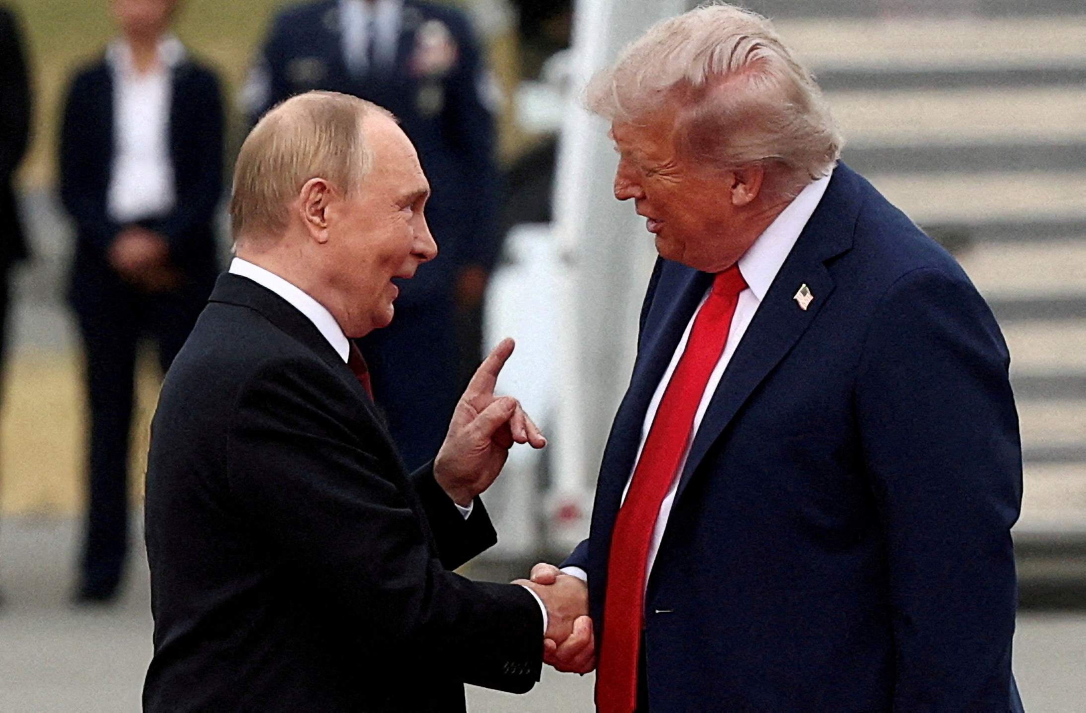 cover Europeans say Ukraine battle lines must be start point for talks, as Trump-Putin summit delayed