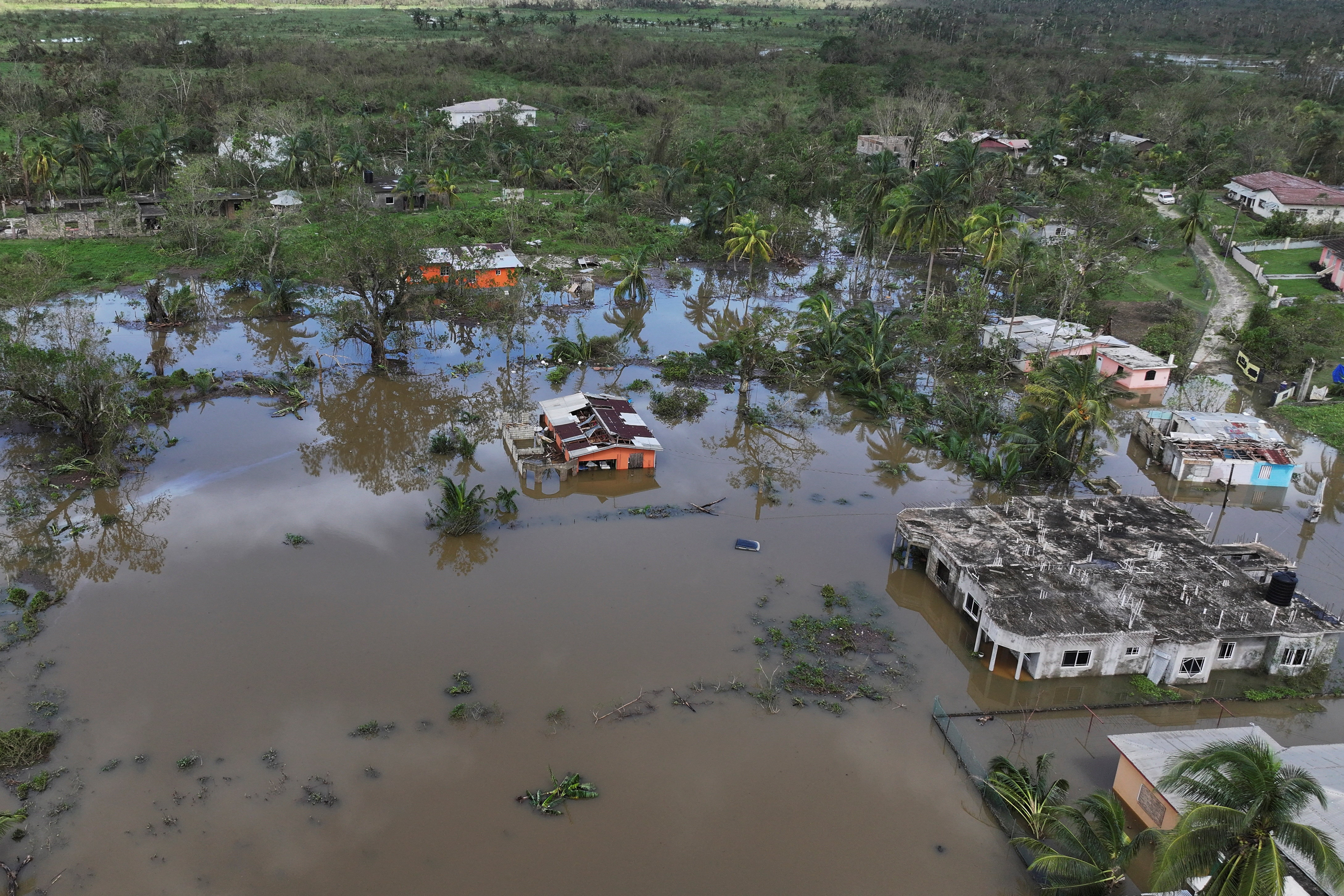 cover Hurricane Melissa roars through Cuba after thrashing Jamaica, Haiti