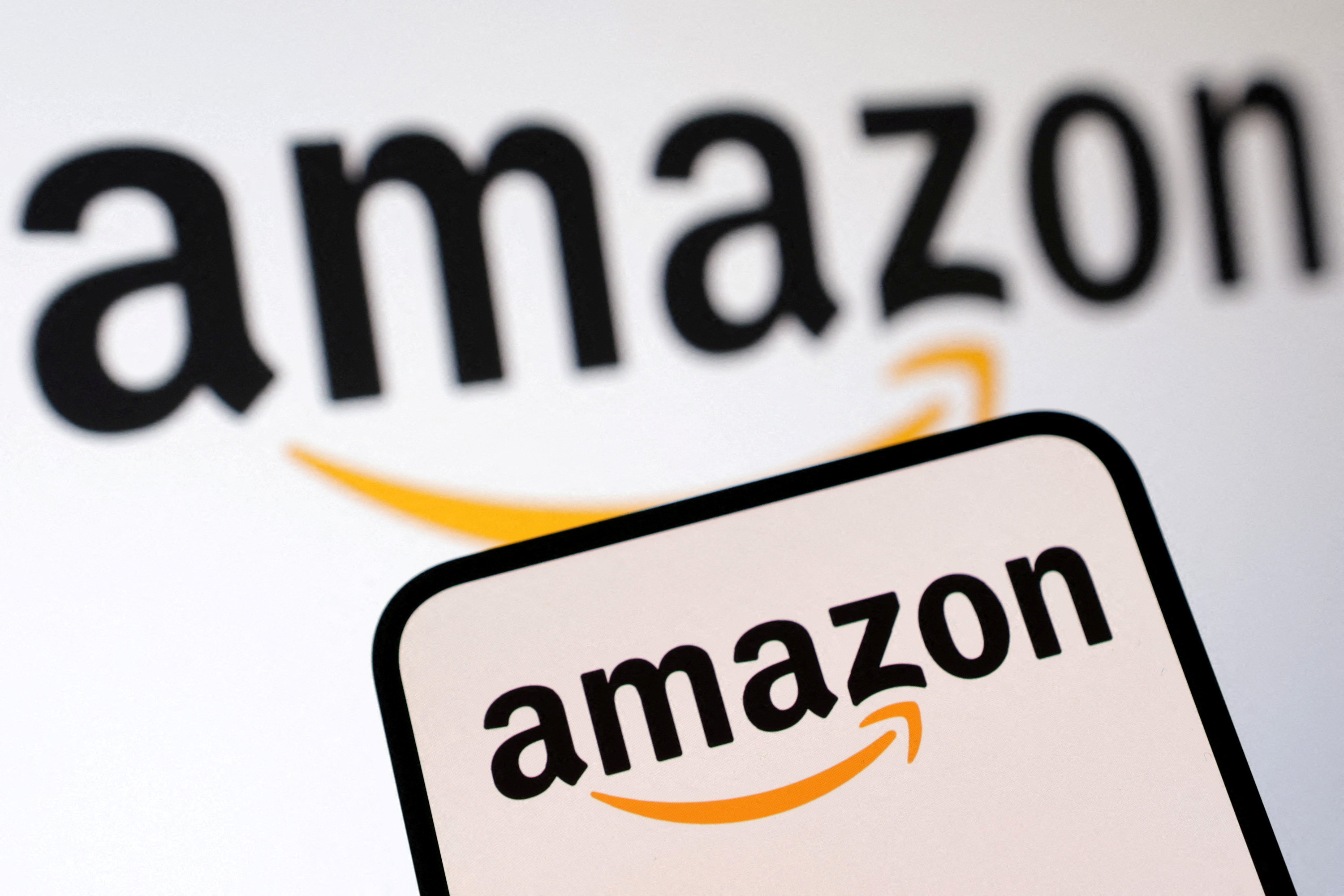 cover Many websites, apps go dark as Amazon&#8217;s cloud unit reports global outage