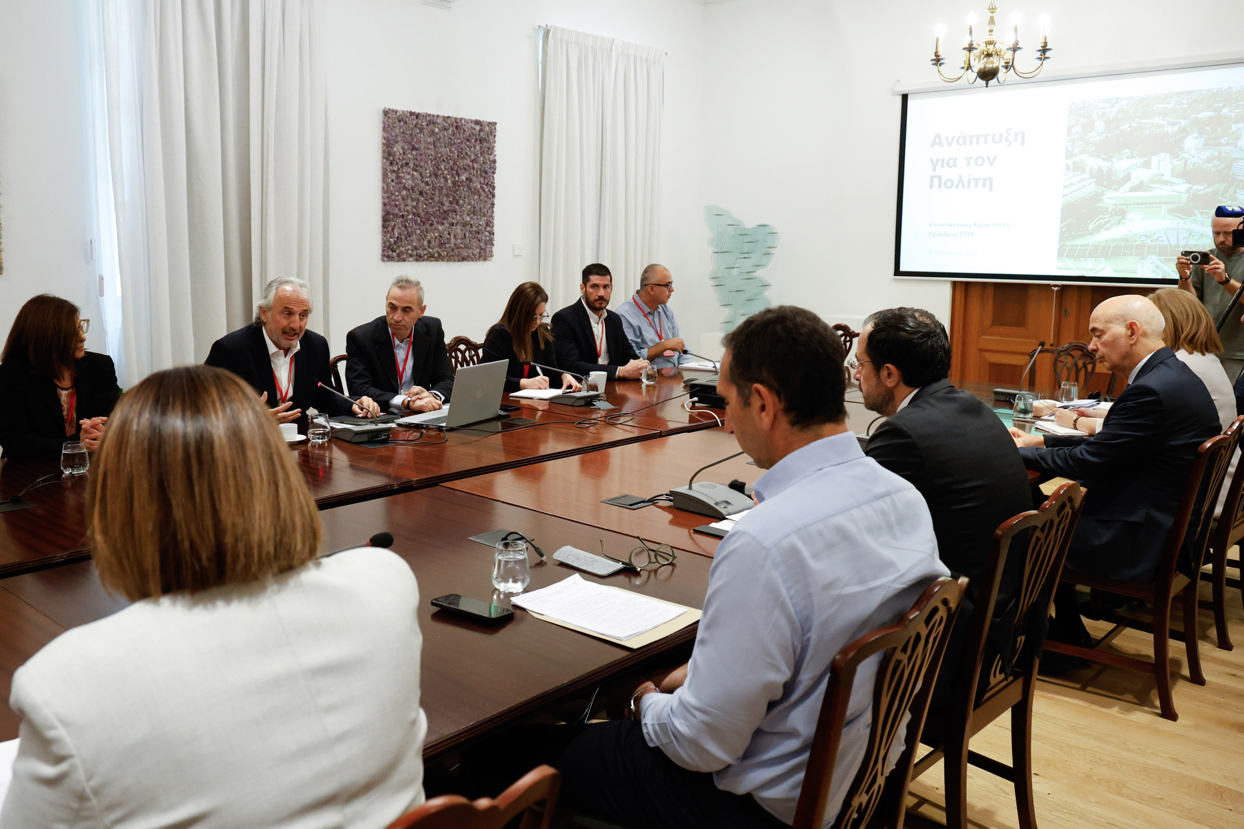 cover Etek ‘has know-how’ to help reconstruction of Gaza