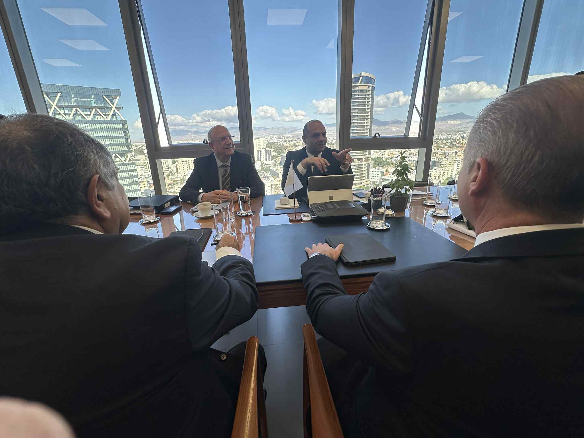 cover Trade unions suspend meeting after receiving government negotiation framework