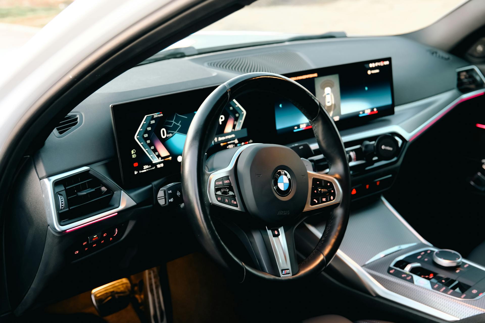 cover Smart cockpit integration replaces screen proliferation in new vehicles