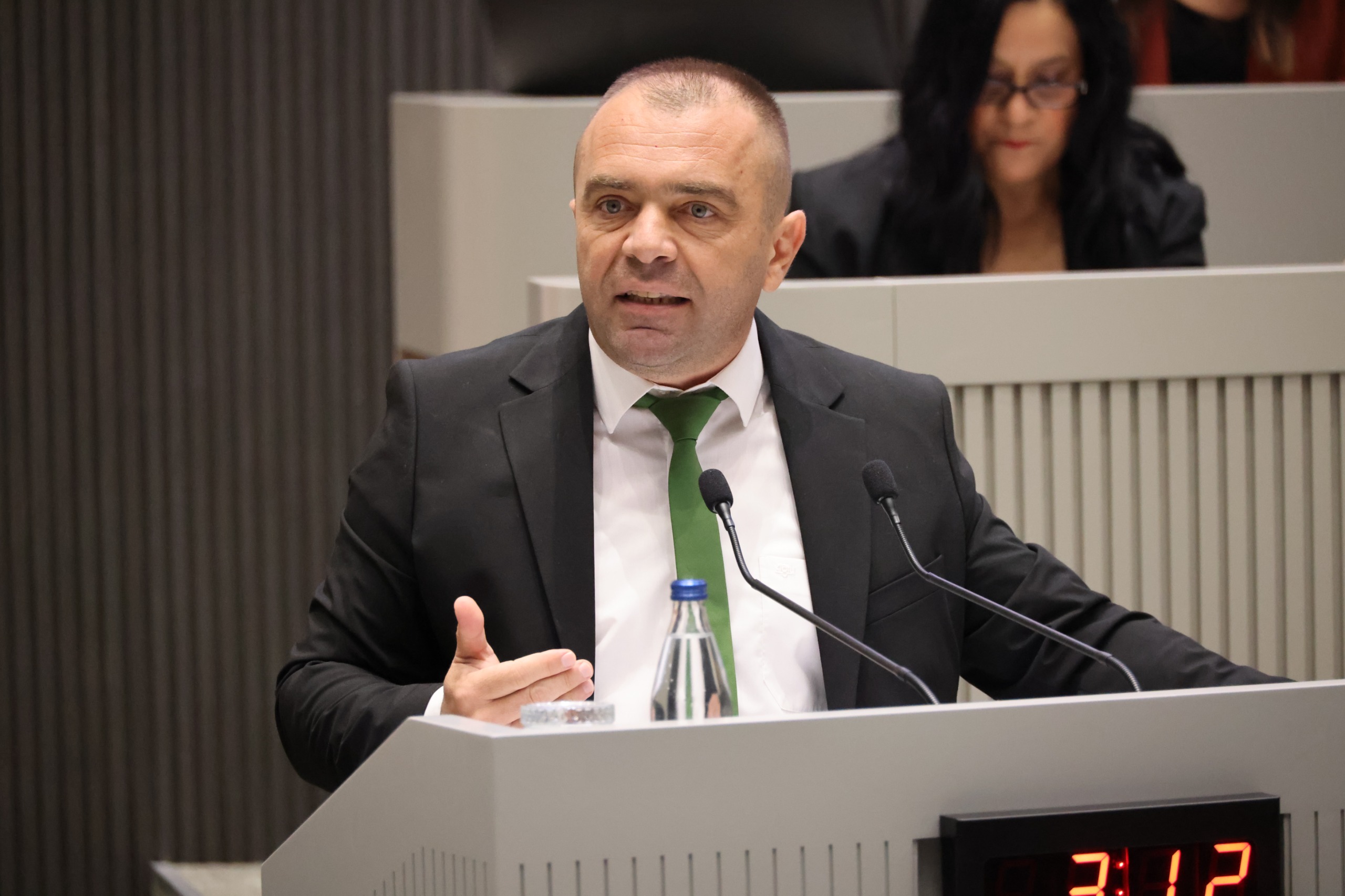 cover North opposition furious over €110m fibre internet deal signed without tender