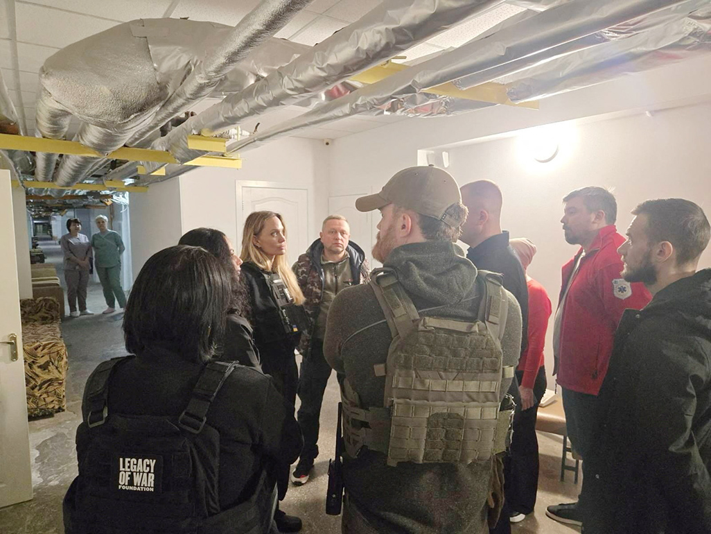 cover Angelina Jolie visits Ukraine&#8217;s frontline city Kherson