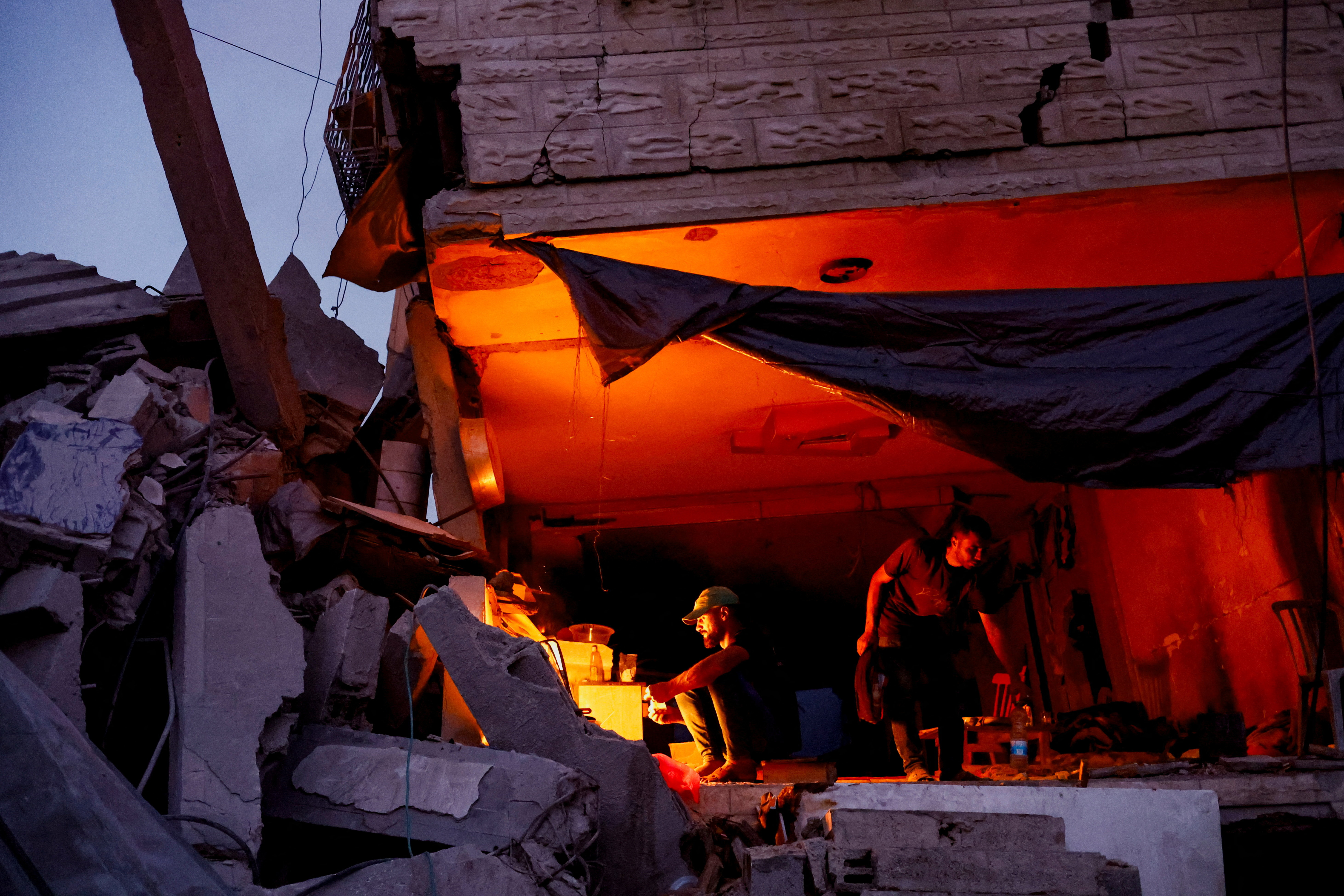 cover Azerbaijan will only send peacekeepers to Gaza if fighting stops completely, source says