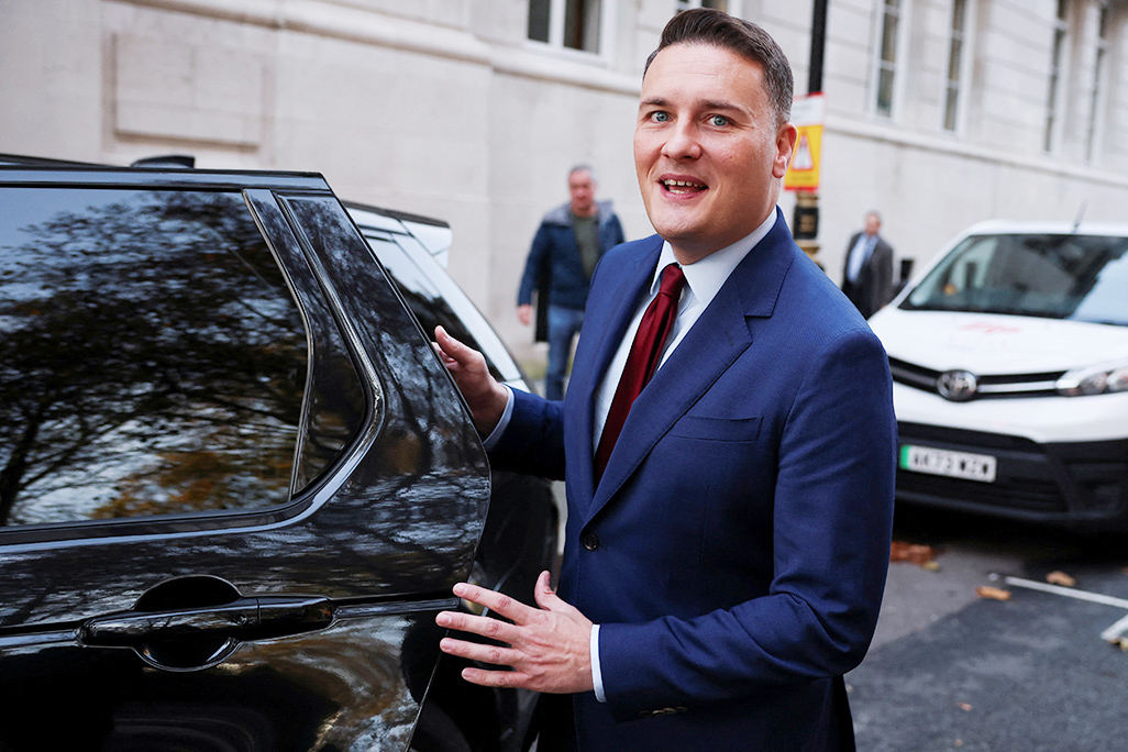 cover UK health secretary denies leadership plot against PM Starmer