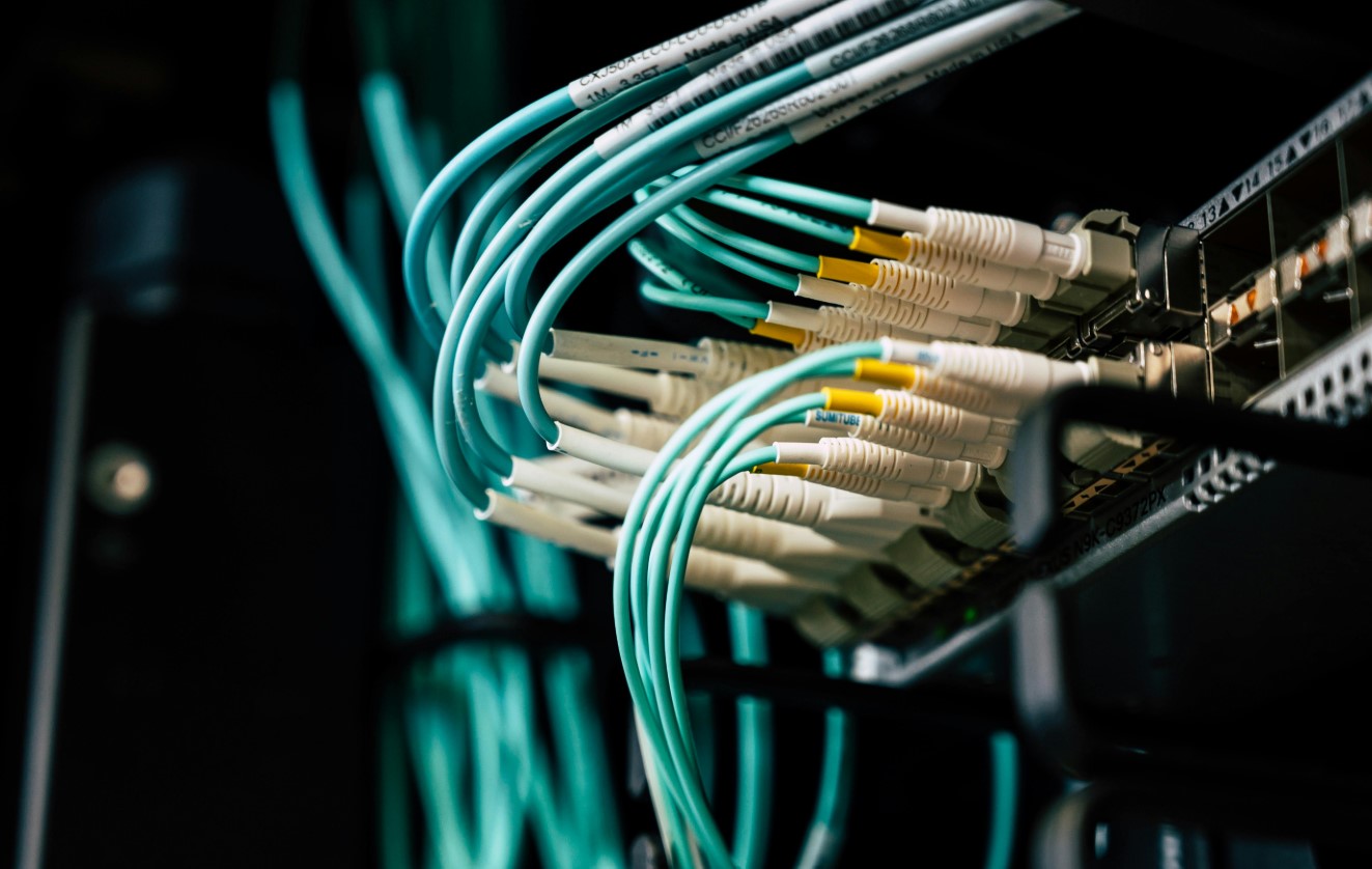 cover Putting people first: Europe’s 6G push for connectivity that serves society