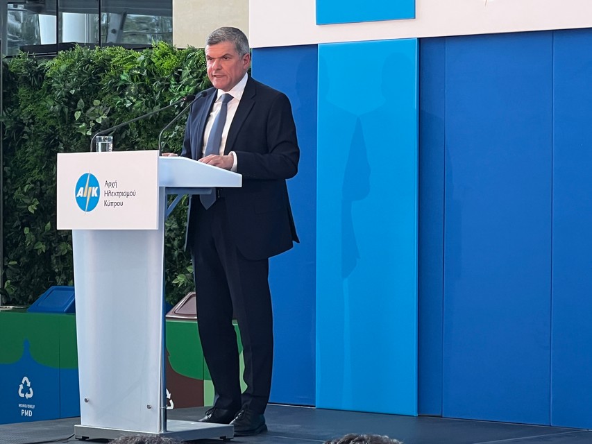 cover Minister sees hope for salvaging delayed Vasiliko LNG project