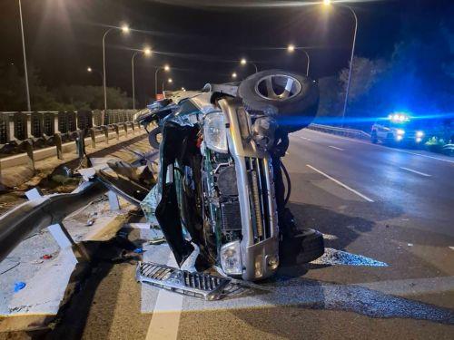 cover Teenager dies in crash on Larnaca-Limassol road