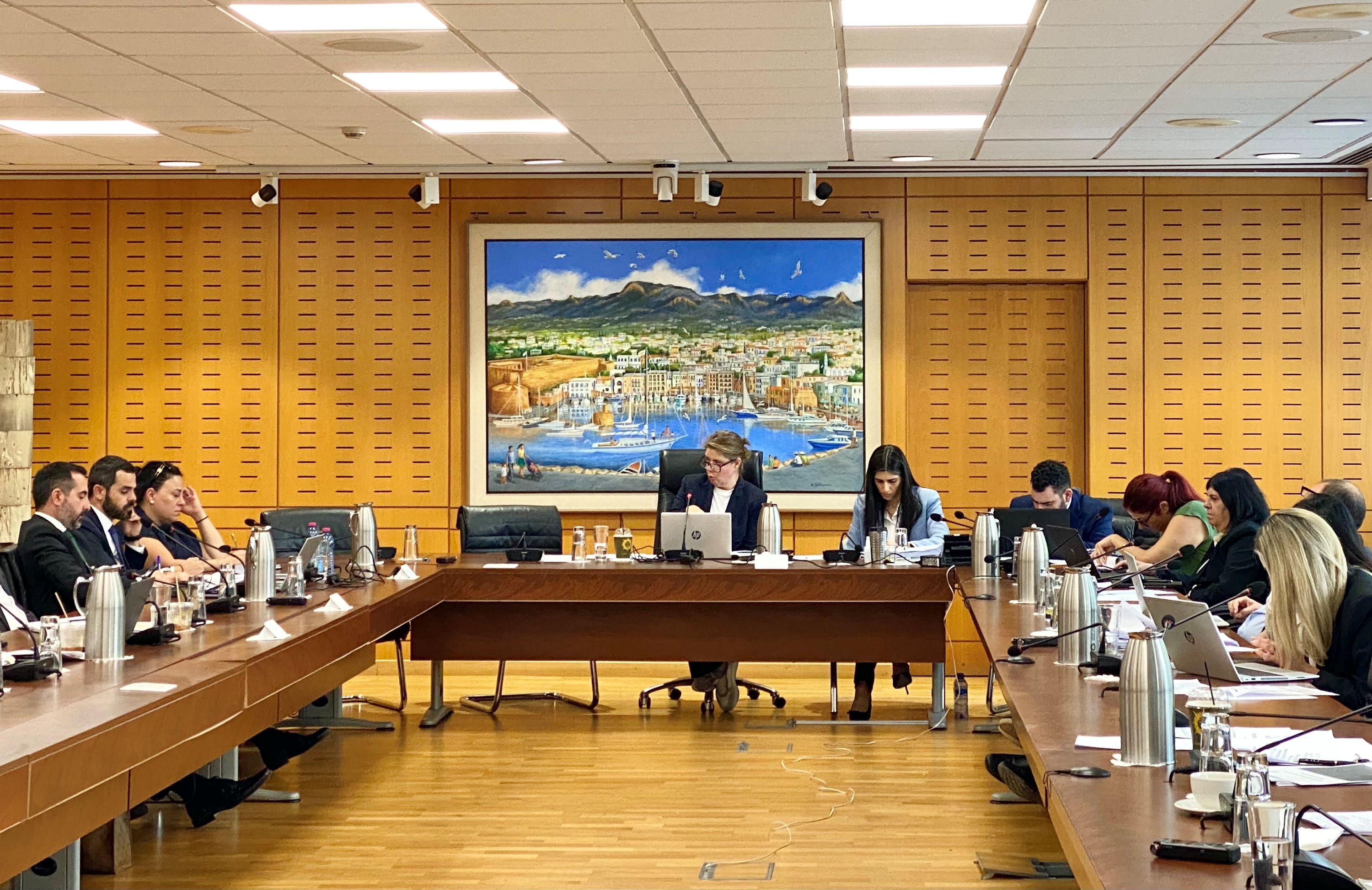 cover Government pushing for migrant integration