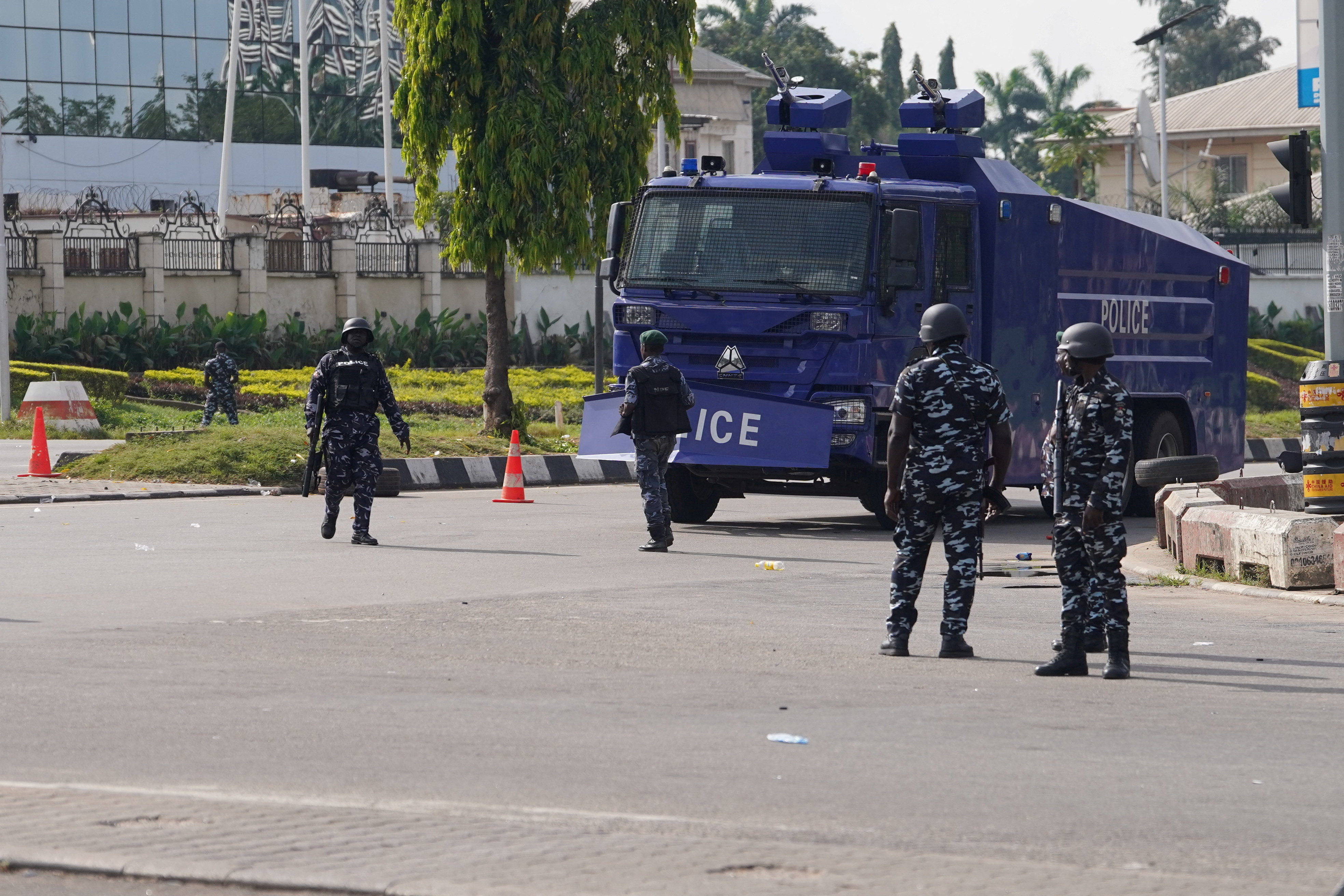 cover Nigeria says US help against Islamist insurgents must respect its sovereignty